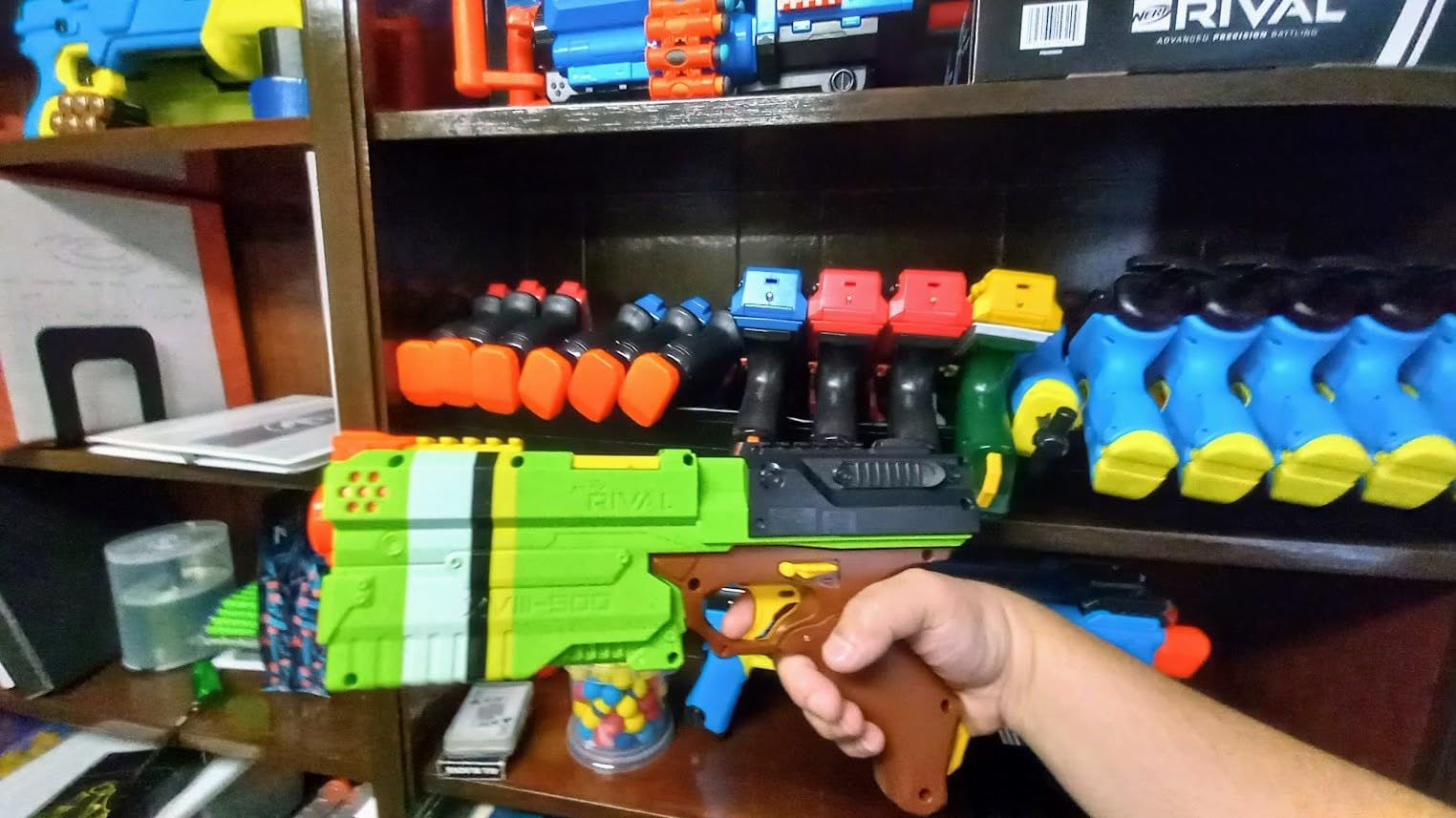 Nerf Rival Kronos XVIII-500 Blaster, Breech-Load, 5 Nerf Rival Rounds, Spring Action, 90 FPS Velocity, Ages 14+ customer photo 1
