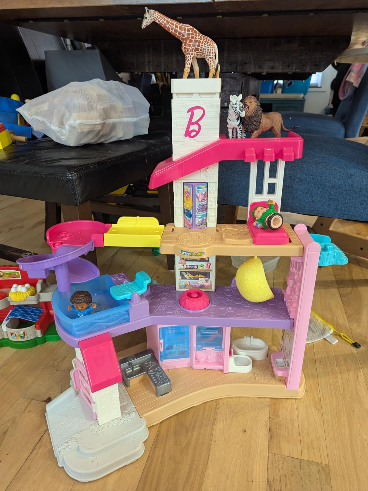 Fisher-Price Little People Toddler Toy Barbie DreamHouse Playset with Music Lights & Figures for Pretend Play Kids Ages 18+ Months customer photo 2