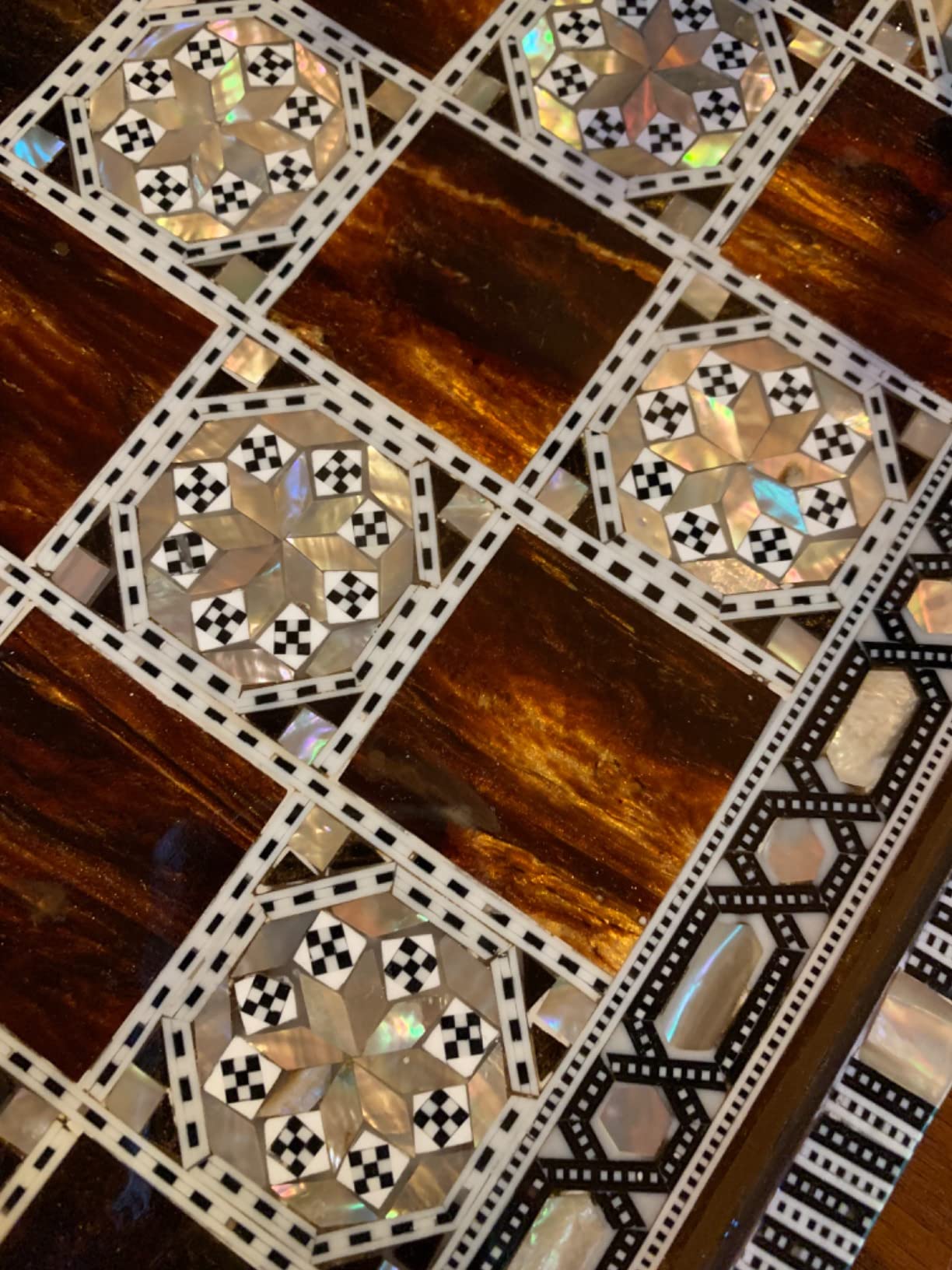 Chess Board Inlaid Mother of Pearl Egyptian Handmade (16.8 inch m06) customer photo 1