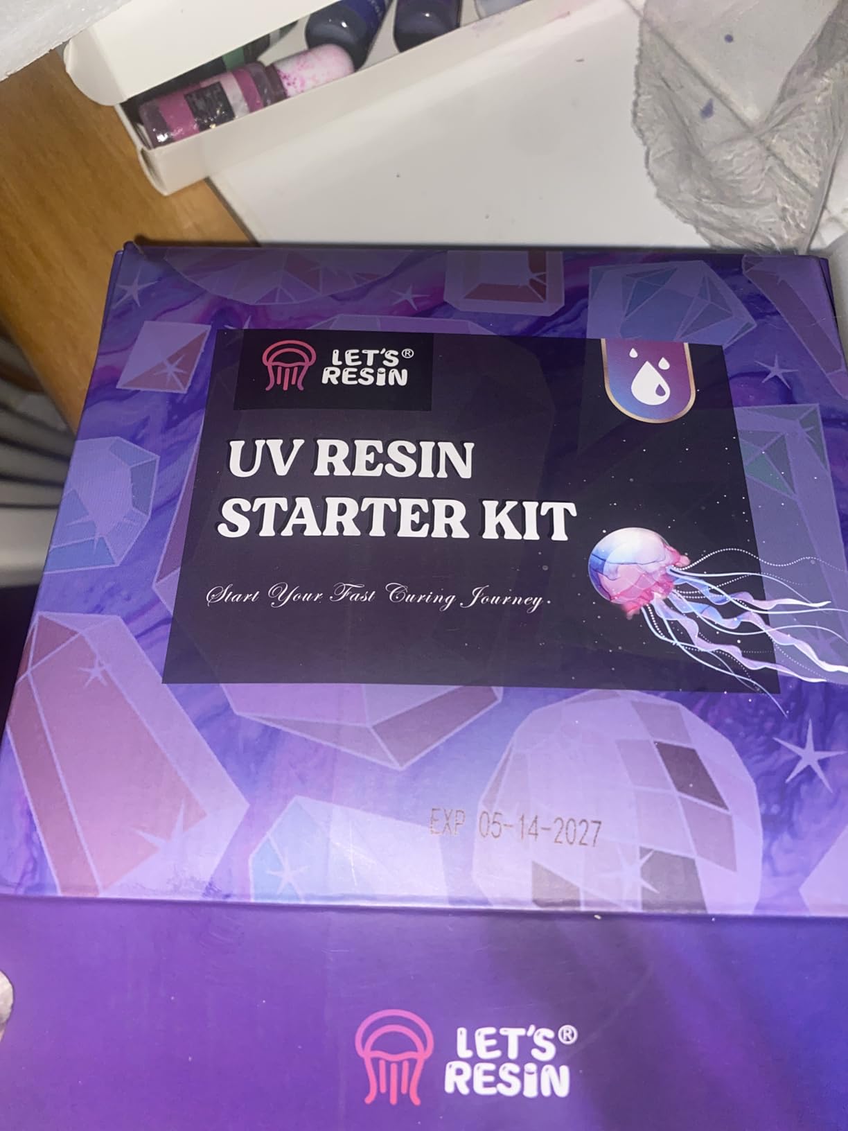 LET'S RESIN UV Resin with Light, Upgraded 200g Crystal Clear & Low Odor, UV Light, Silicone Mat, Ultraviolet Epoxy Resin Hard, Starter Kit for Jewelry, Craft Decor, Keychain Making customer photo 2