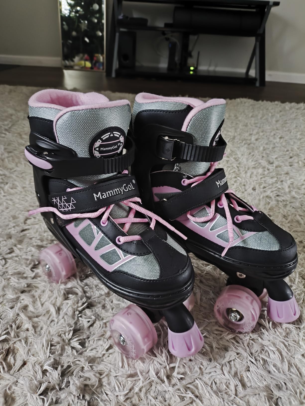 MammyGol Roller Skates for Kids Boys Girls, Adjustable Quad Skates with Light Up Wheels for Toddler Little Kids Ages 6-12 customer photo 1