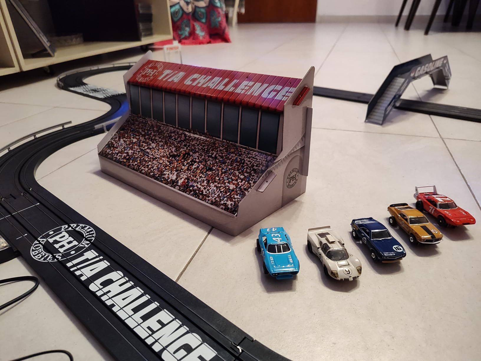 Auto World/Premium Hobbies T/A Challenge Mustang VS Camaro HO Scale Slot Car Race Set CP7973 customer photo 1