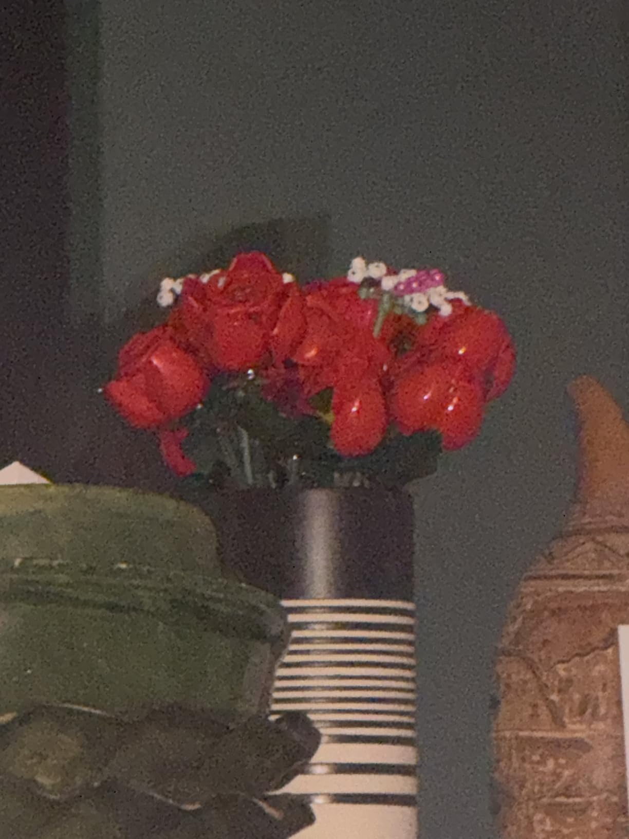 LEGO Botanicals Bouquet of Roses Artificial Flowers - Fake Red Roses Building Set for Adults, Ages 18+ (10328) customer photo 2