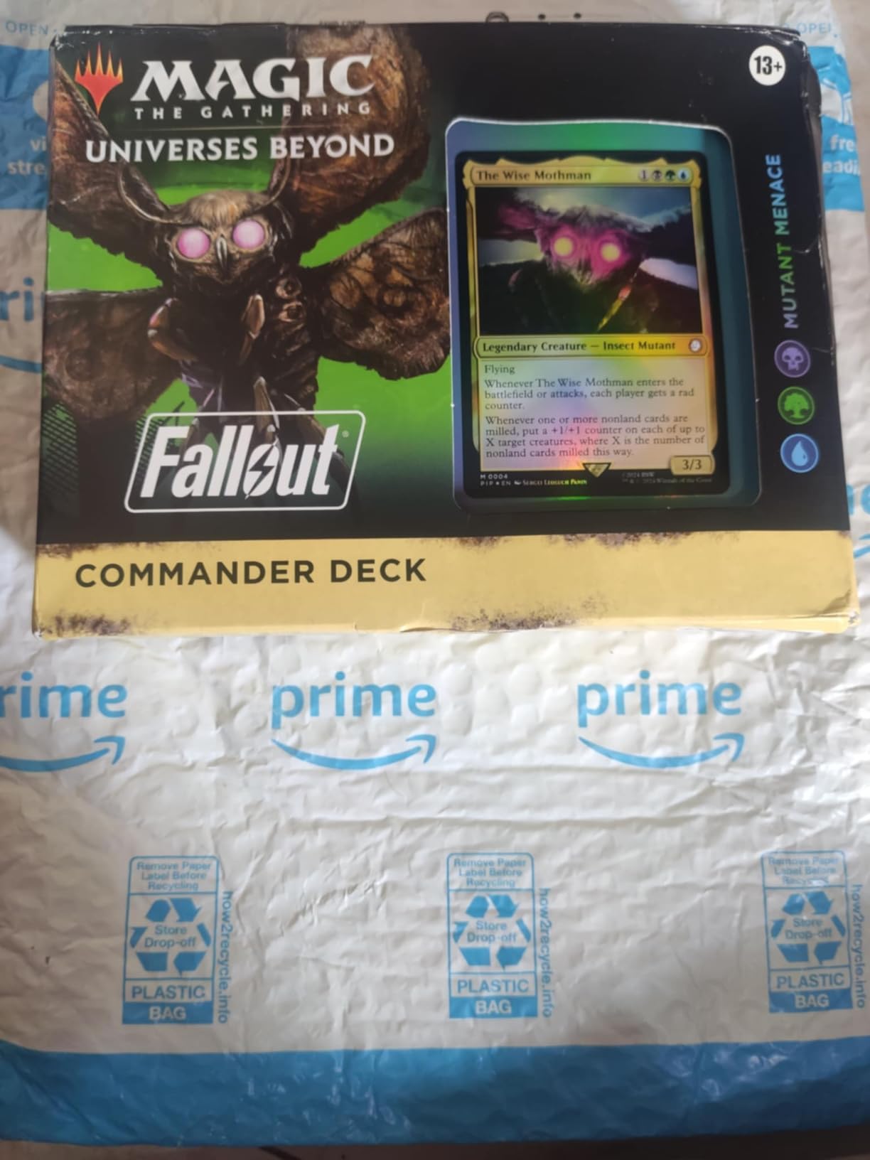 Magic: The Gathering Fallout Commander Deck - Science! (100-Card Deck, 2-Card Collector Booster Sample Pack + Accessories) customer photo 1