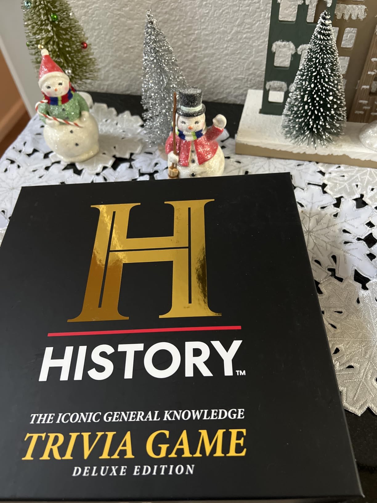 HISTORY Channel Trivia Game Deluxe - 2400 General Knowledge Questions Including 80s & 90s Trivia | HISTORY Trivia Card & Party Game for Adults, Families & Board Game Night customer photo 1