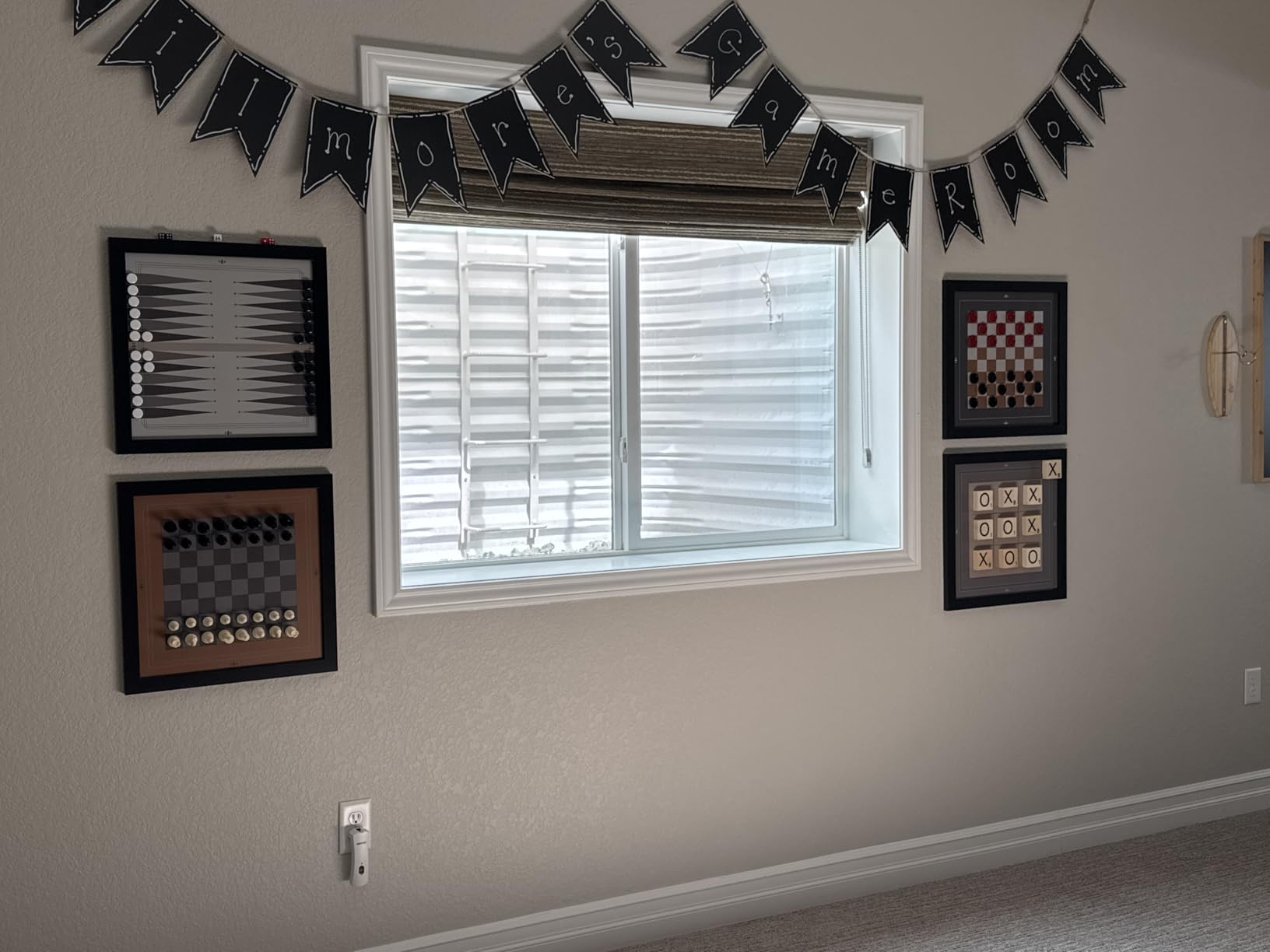Magnetic Canvas Game Set. Chess/Checkers/Backgammon/TIC TAC Toe. Decrotive Game Sets use an mounting System that Gives Easy Access to Them. (Retro) customer photo 1