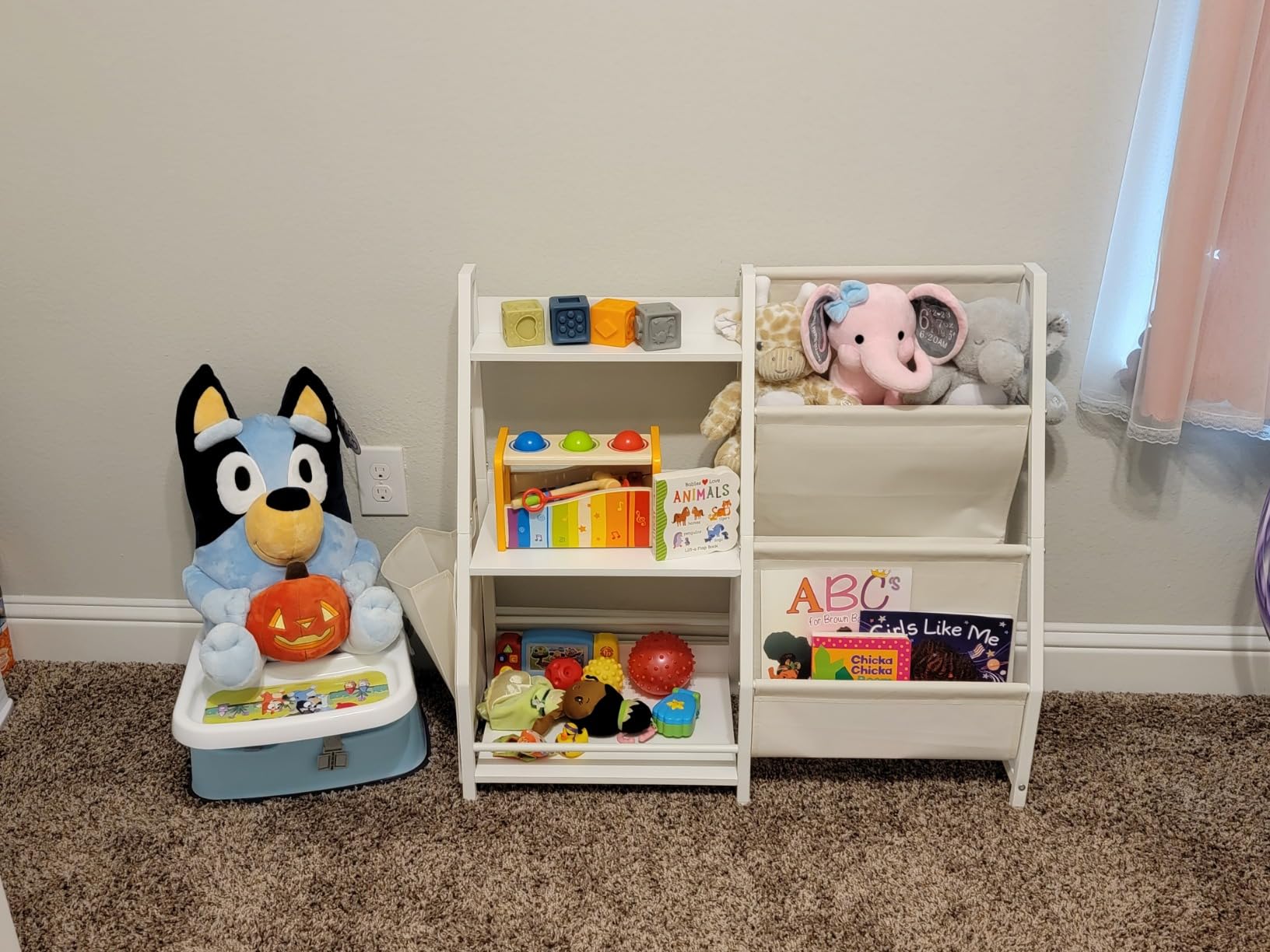 HAVLOTII Kids Bookshelf and Toy Organizer, 3 Tier Montessori Bookcase for Bedroom, Playroom, Nursery, Classroom, Toy Storage Rack with Anti-Tip Kit (White) customer photo 2
