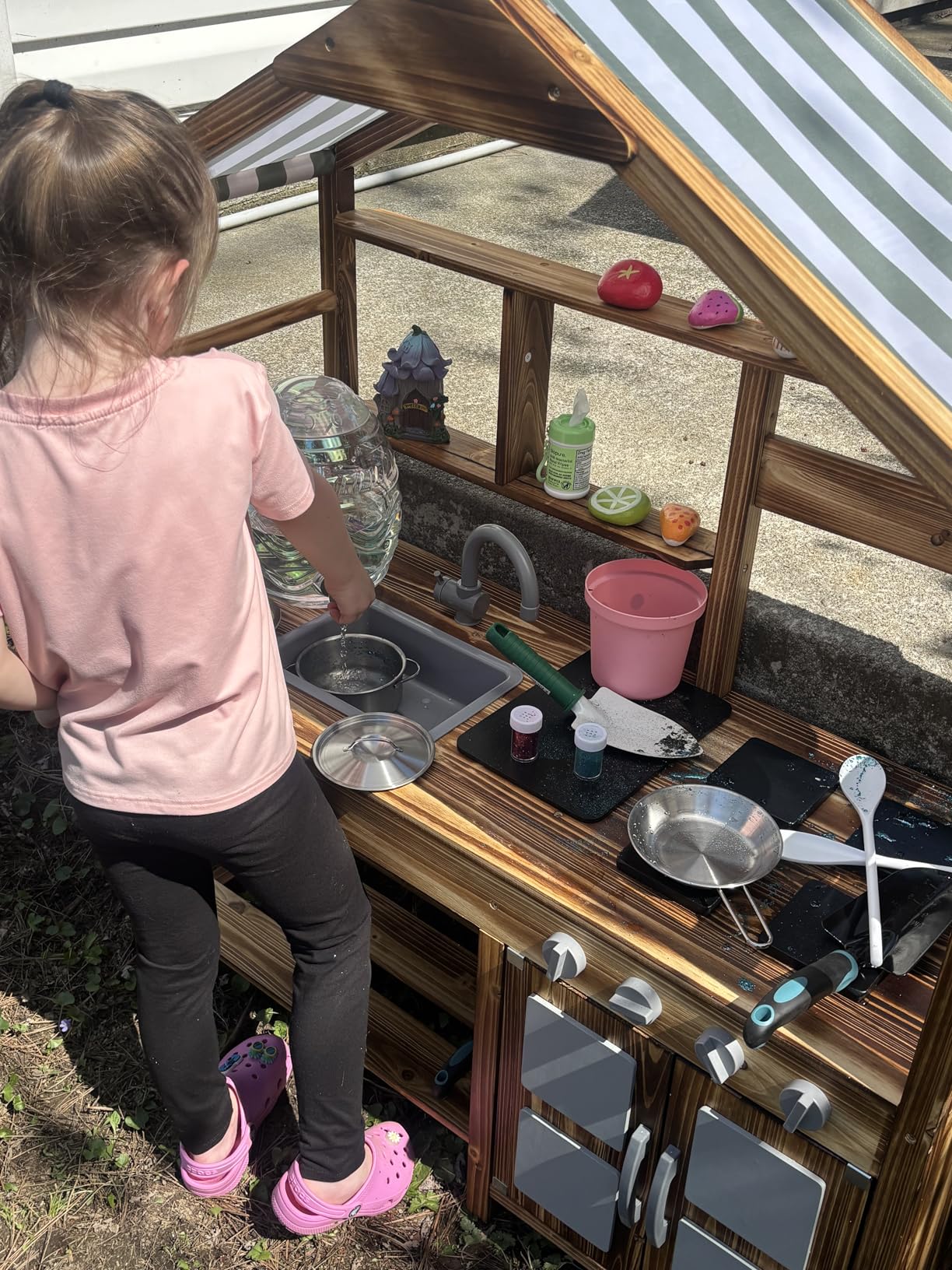 Costzon Mud Kitchen for Kids Outdoor, Wooden Pretend Play Kitchen w/Canopy, Chalkboard, Stove, Removable Sink, Cooking Accessories & Storage, Montessori Toy for Preschool, Backyard, Garden (3+ Years) customer photo 1