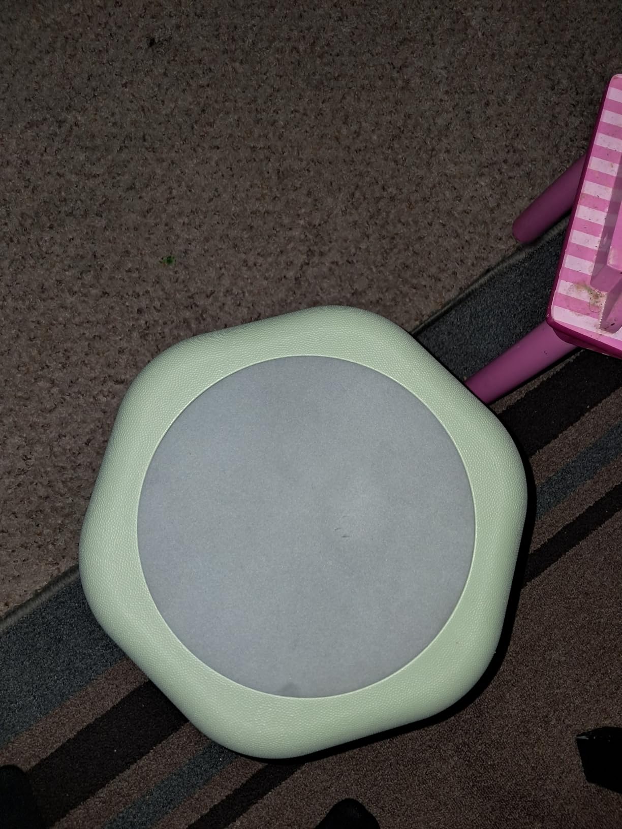 VEVOR Kids Wobble Chair Active Chair with Sponge Cushion, Wobble Stool Improves Focus, Posture and Calm Children, Age 3-7, Green customer photo 1