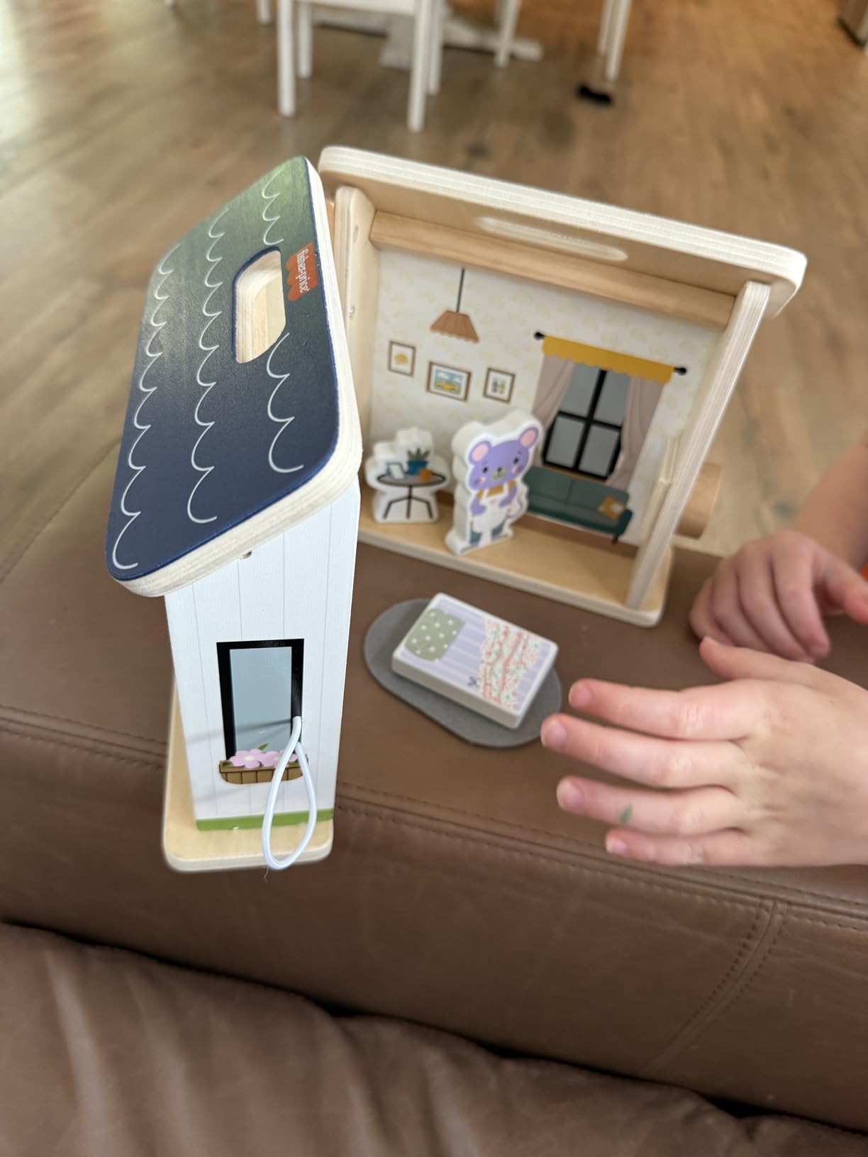 Fisher-Price Wood Pretend Play Toy Dollhouse, 6-Piece Wooden House Playset for Travel Preschool Kids Ages 3+ Years customer photo 2