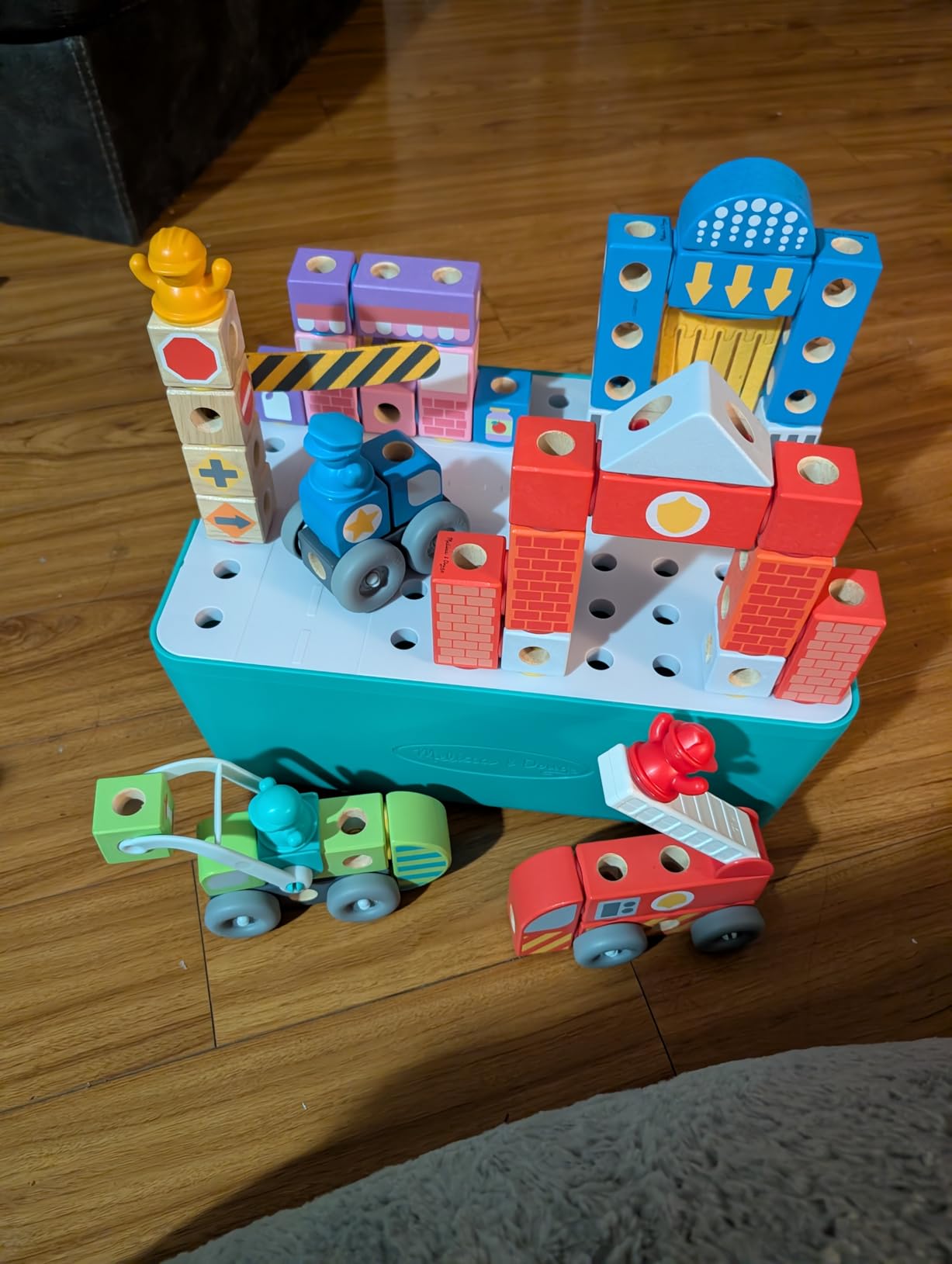 Melissa & Doug Blockables Deluxe City Snap and Play, Mix and Match Connectable Wooden Building Blocks Set with Storage Bin and Play Lid (122 Pcs) Ages 2 to 7- FSC Certified customer photo 2