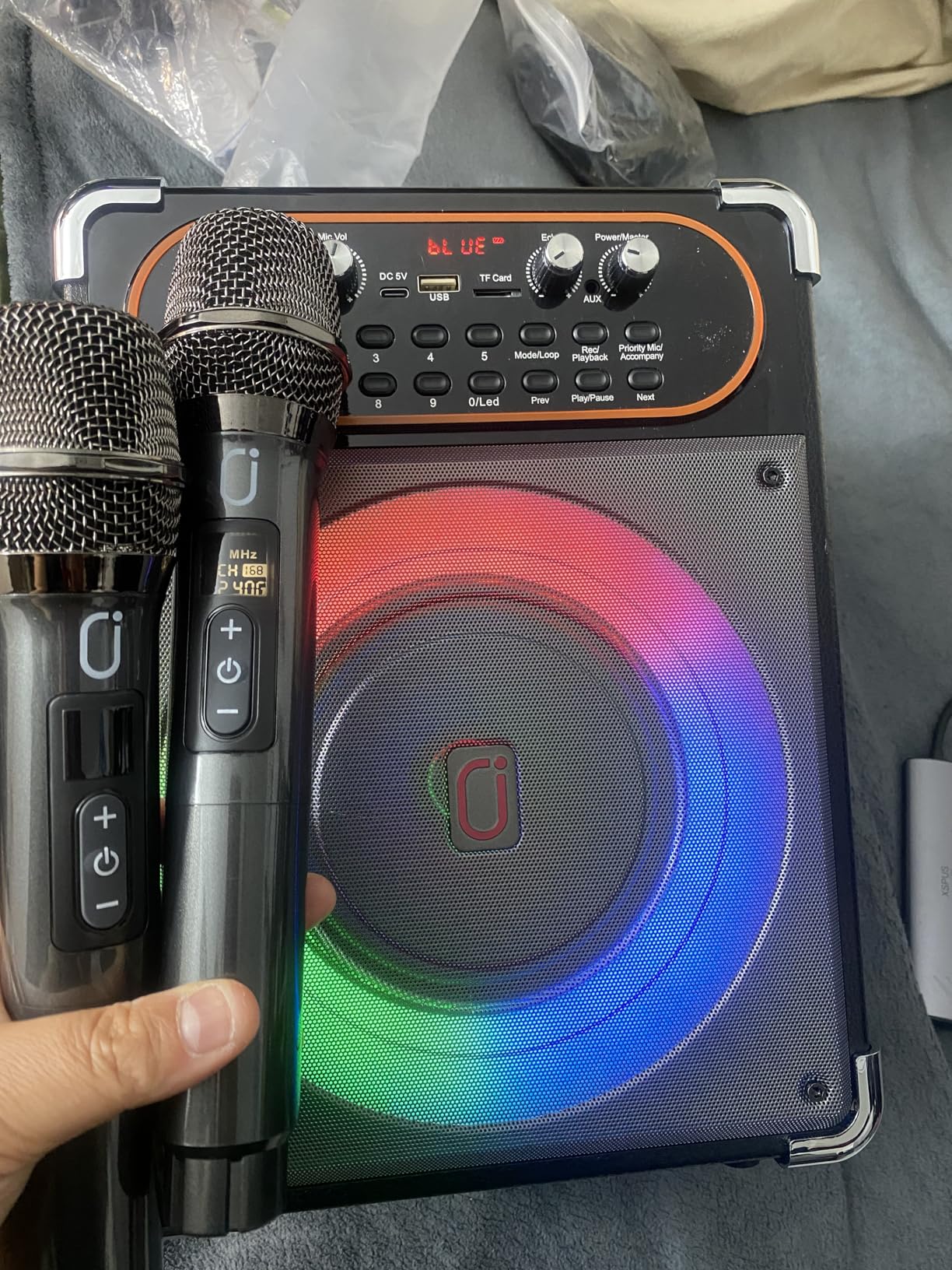 HWWR Karaoke Machine with 2 Wireless 0-Delay Microphones for Adults, Portable Bluetooth 5.3 Speaker with Echo Adjustment, Supports TWS/TV/Guitar for Family Party customer photo 1