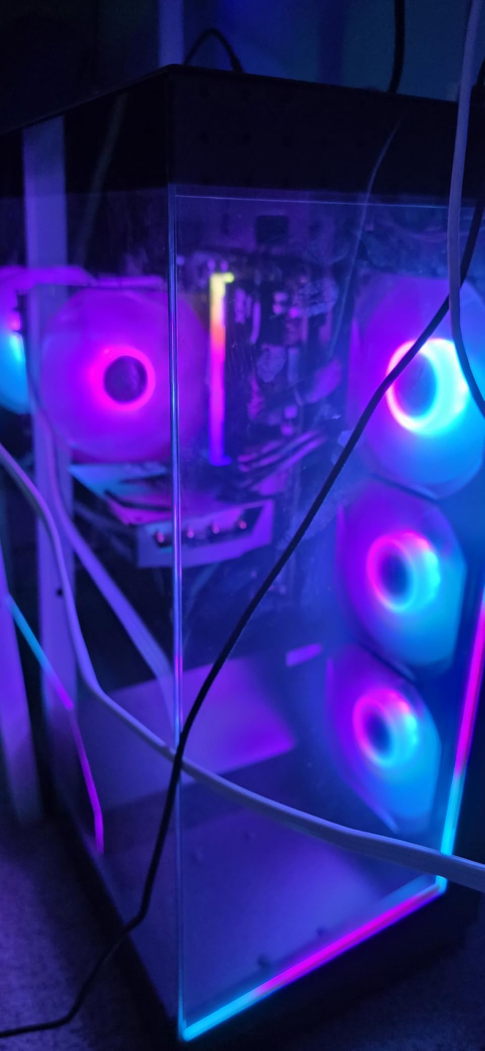 CyberPowerPC Gamer Master Gaming PC, AMD Ryzen 7 8700F 4.1GHz, GeForce RTX 5060 Ti 8GB, 16GB DDR5, 1TB PCIe 4.0 SSD, WiFi Ready & Windows 11 Home customer photo 2
