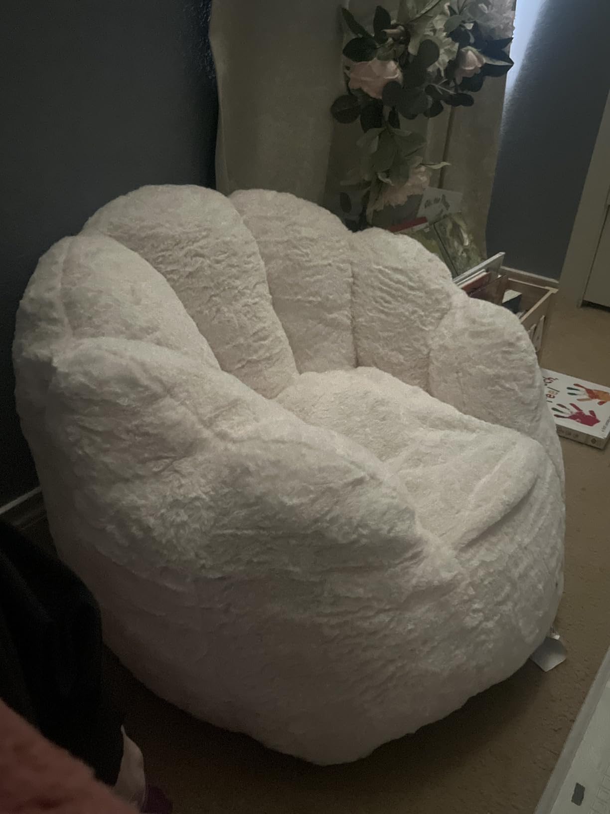 MAXYOYO Kids Bean Bag Chair, Floral Shaped Bean Bag Sofa, Plush Faux Fur Toddler Couch with Petal Backrest for Boys Girls, Stuffed Cozy Sofa for Nursery, Bedroom, Pink customer photo 1