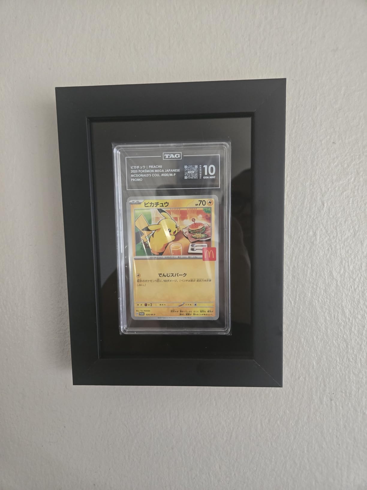 Single Graded Card Display Frame - Compatible with PSA, CGC, TAG Slabs, Solid Wood Frame with Black Velvet EVA, 8.1