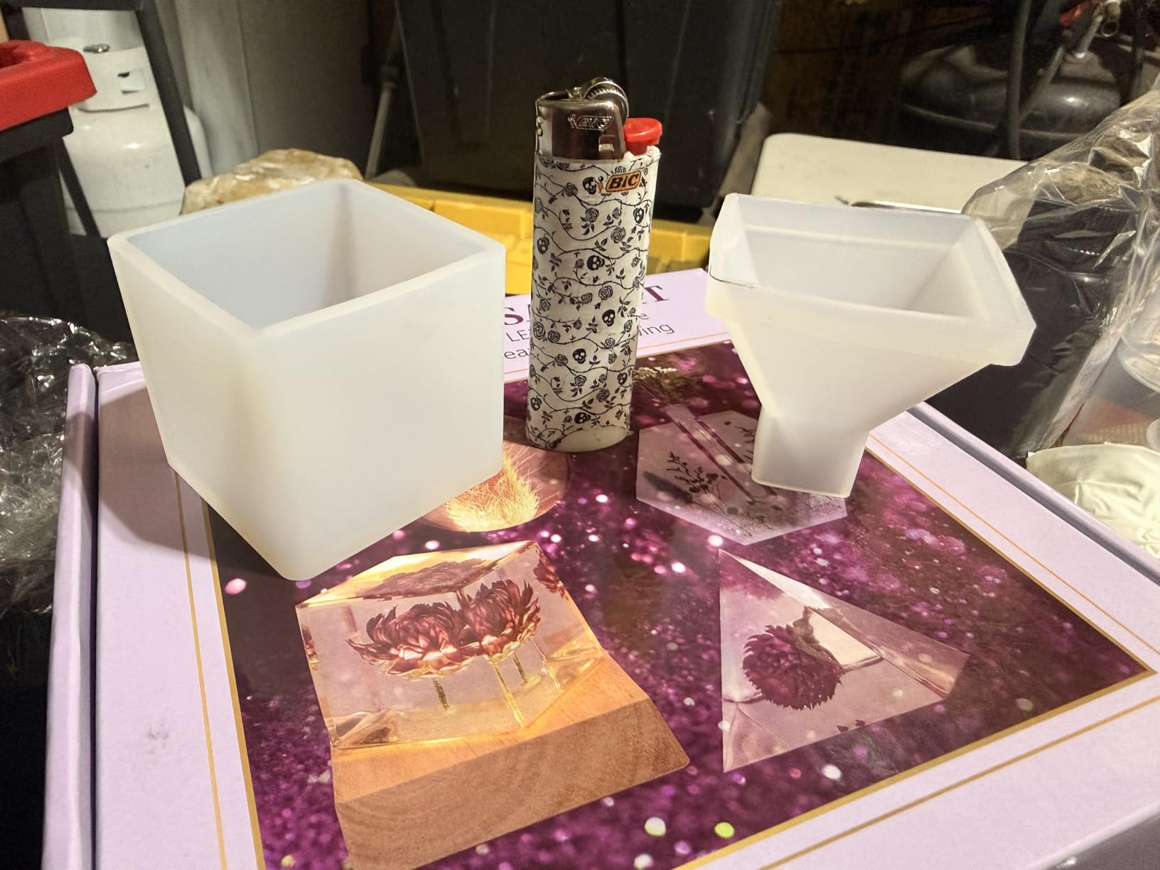 K KERNOWO Epoxy Resin Kit with Light for Beginners, Resin Kit and Molds Complete Set DIY Crafts for Adults Women, Epoxy Set with Vase Mold, 3D Dried Flowers customer photo 2