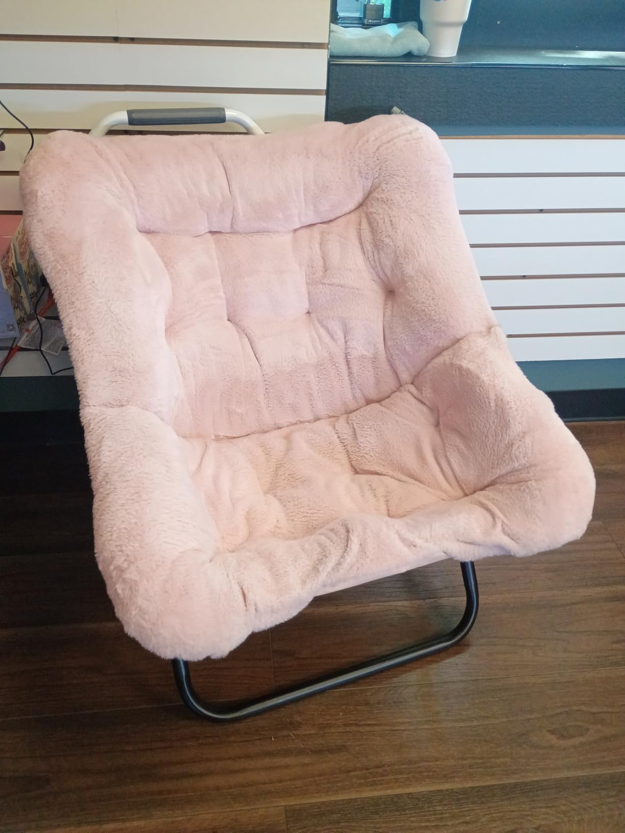 Sweetcrispy Saucer Chairs, Comfy Folding Cozy Faux Fur Living Room Reading Lounge Chair with Soft Thick Padded Seat & Metal Frame Modern Style Bedroom Home Dorm for Kids Adults, X-Large - Peach customer photo 1