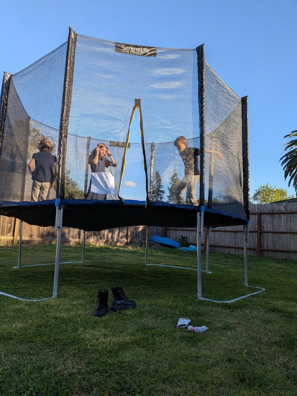 SereneLife Trampoline Outdoor 8FT 10FT 12FT 14FT with Enclosure Net, Ladder and Anti-Rust Coating, ASTM Approved for Kids and Adults customer photo 2