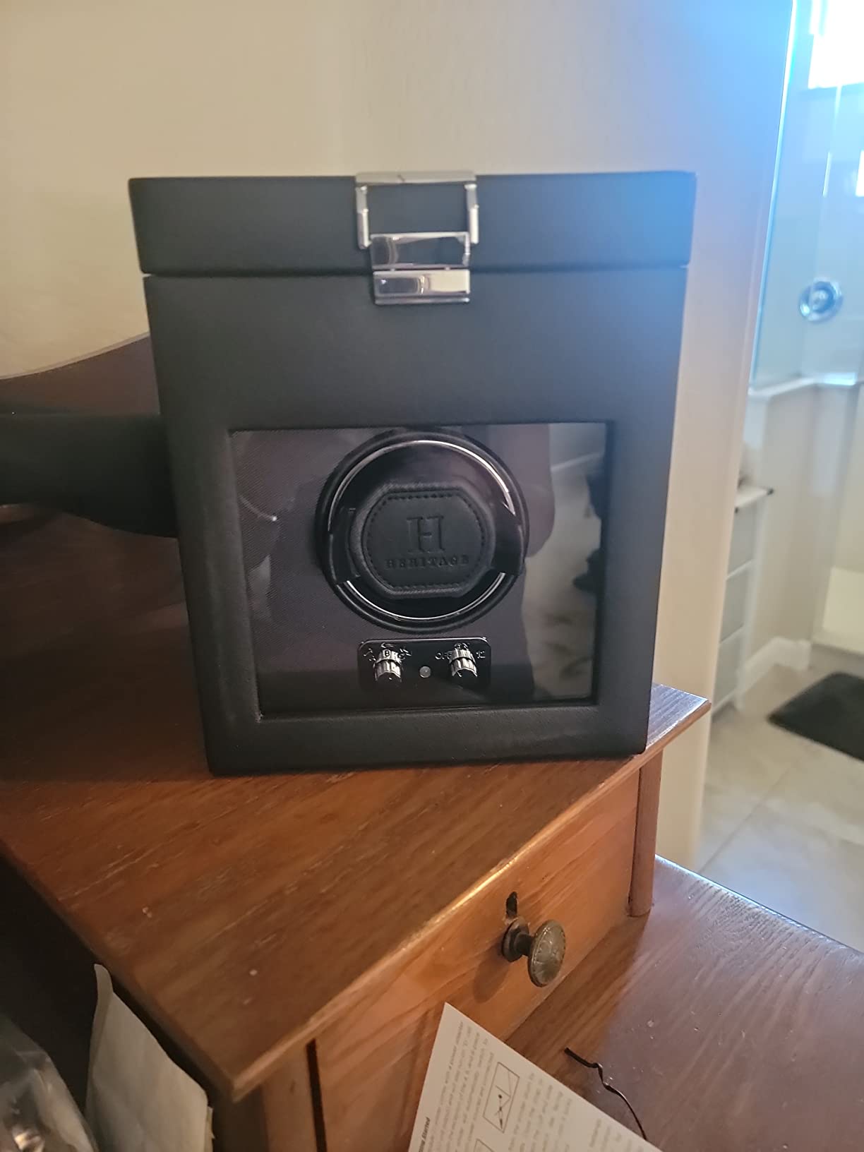 Wolf Heritage Single Winder with Storage, Black - Secure Fit with Patented Lock-in Dynamic Cuff - for Bigger, Heavier Watches - Vegan Leather & Glass Cover - Includes Universal Adapter customer photo 2