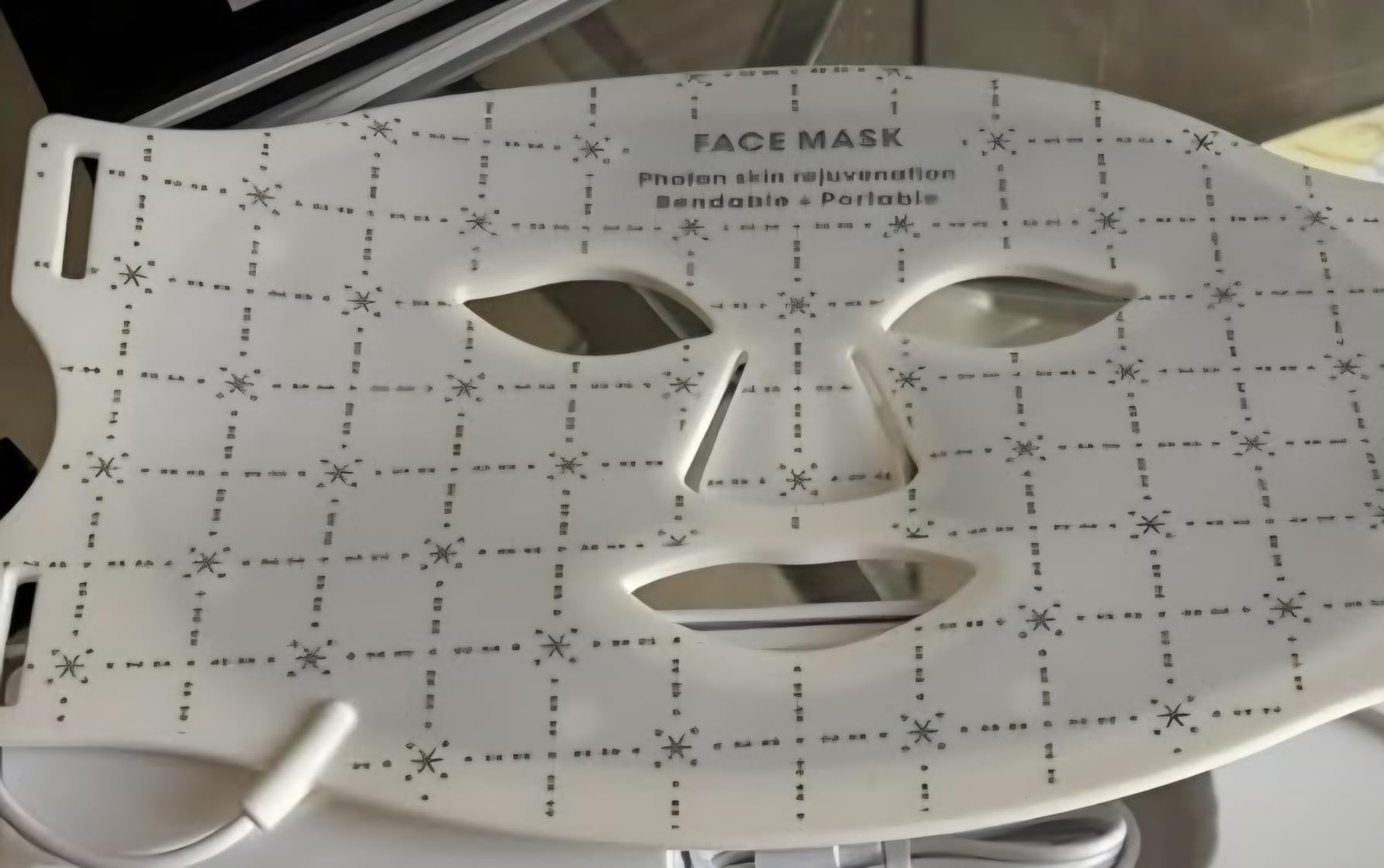 FDA-Cleared LED Light Therapy Mask, 7-Color Red Light Therapy for Face Anti-Aging, Wrinkle Reduction & Acne, Rechargeable Soft Silicone Home Skincare Device customer photo 1