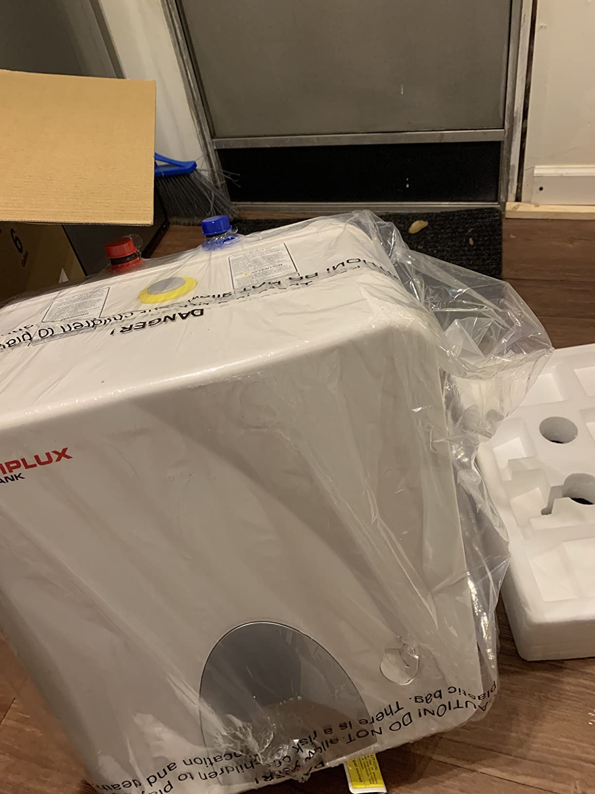 CAMPLUX Tankless Water Heater Electric 6kW at 240 Volts, Point of Use Instant Hot Water Heater CSA Approved with Temperature Display, Under Sink Self Modulating Technology, White customer photo 1
