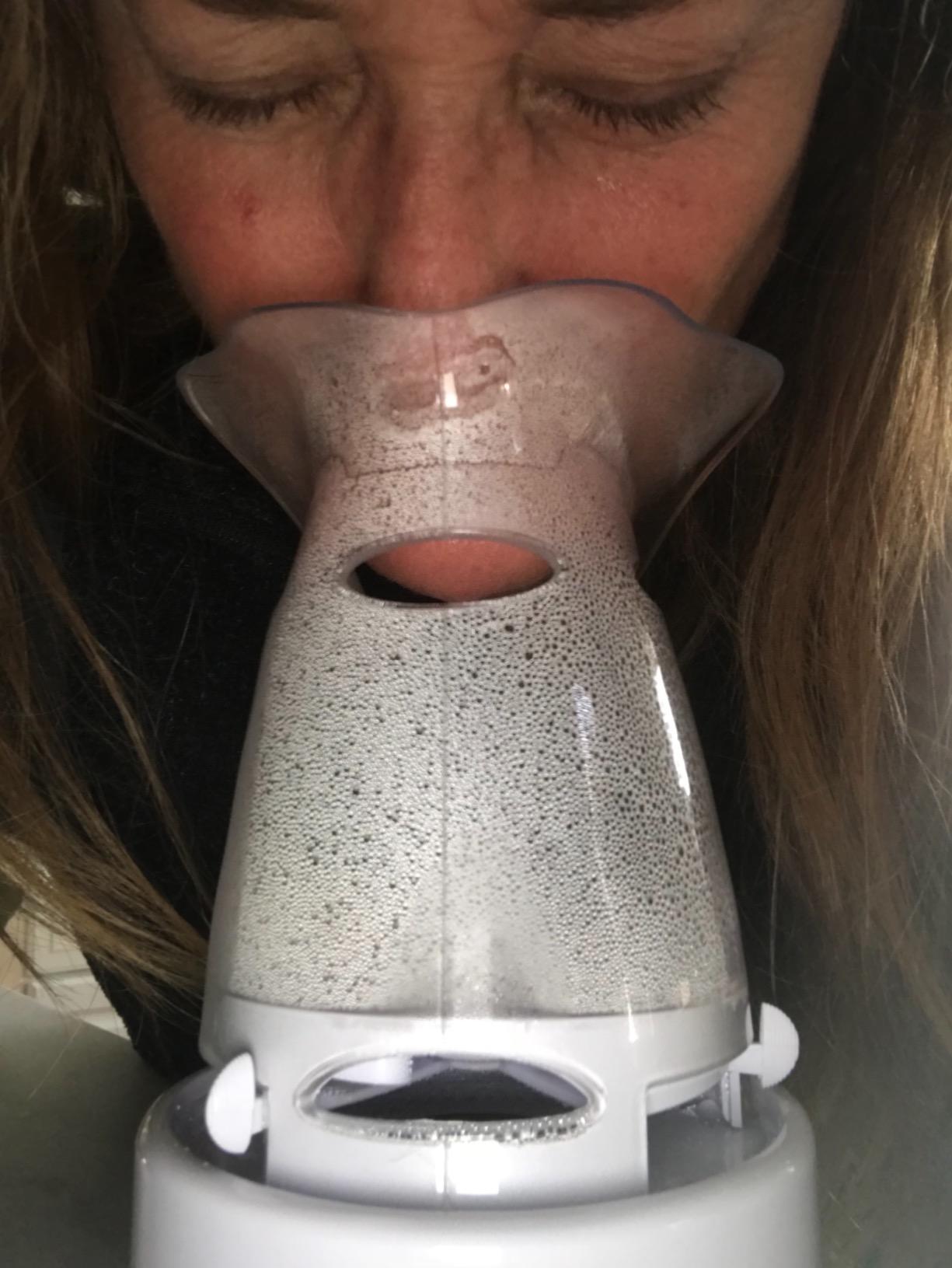 Vicks Personal Steam Inhaler for Targeted Relief from Congestion | Natural Steam Therapy for Allergies, Coughs, Colds & Sinus Irritation; Use with VapoPads - 1 Included customer photo 2
