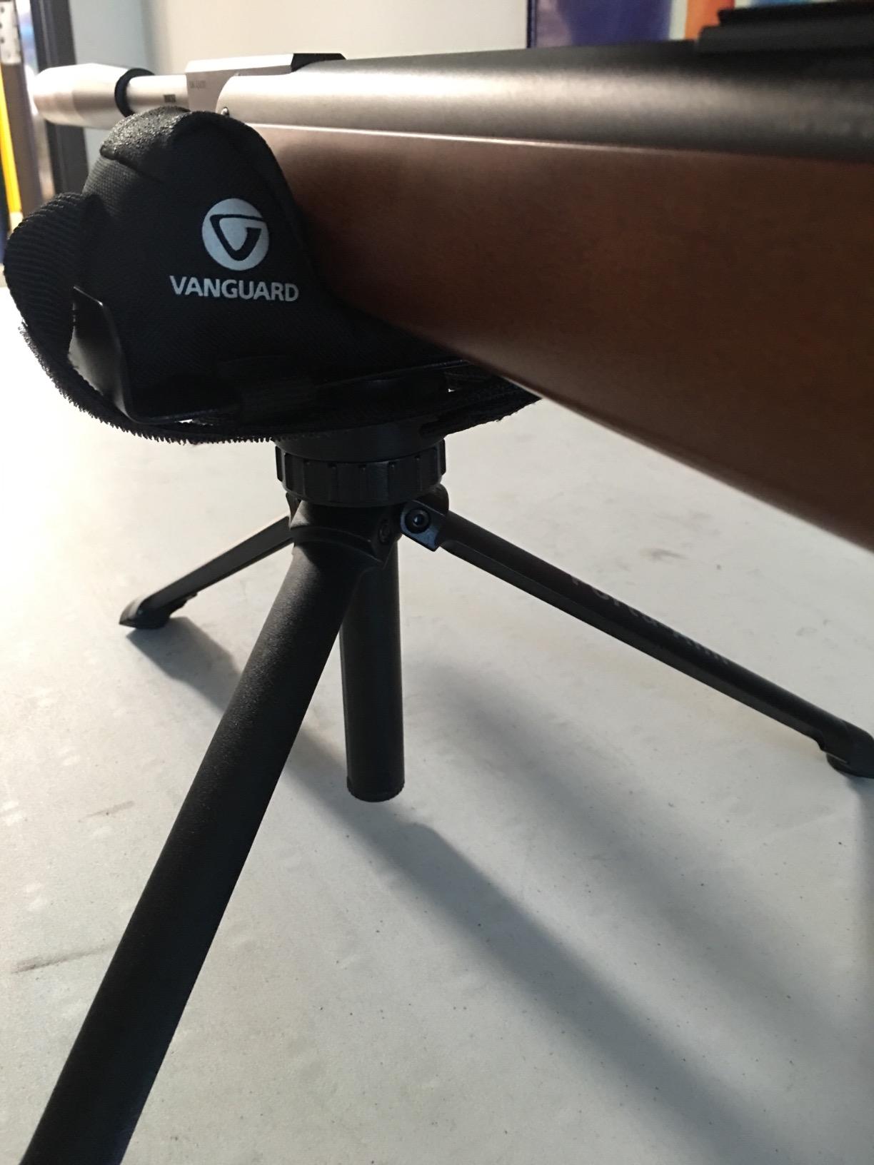 Vanguard Porta Aim Gun Rest. Compact and Portable Bench Rest. Quick Height Adjustment. Anti-Vibration Bag Rotates 360 Degrees, Black customer photo 2