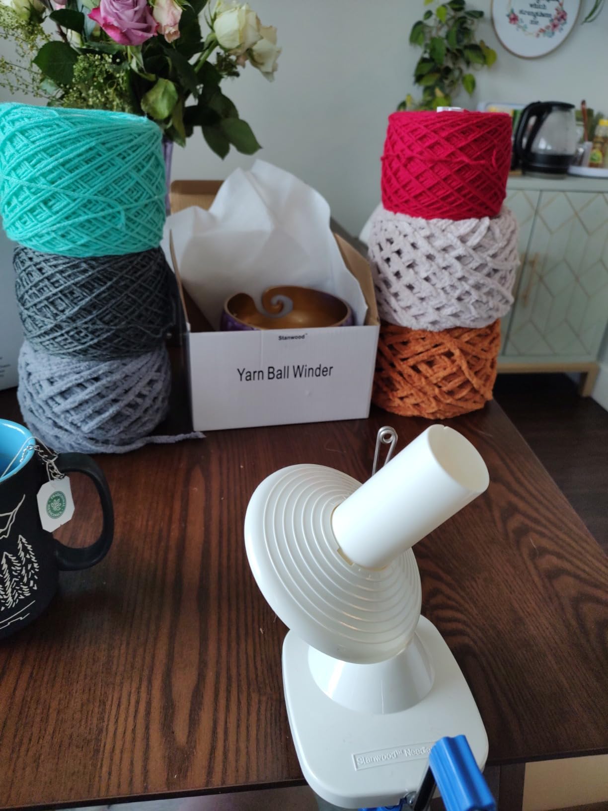 Stanwood Needlecraft YBW-A Hand-Operated Yarn Ball Winder, 4-Ounce customer photo 2