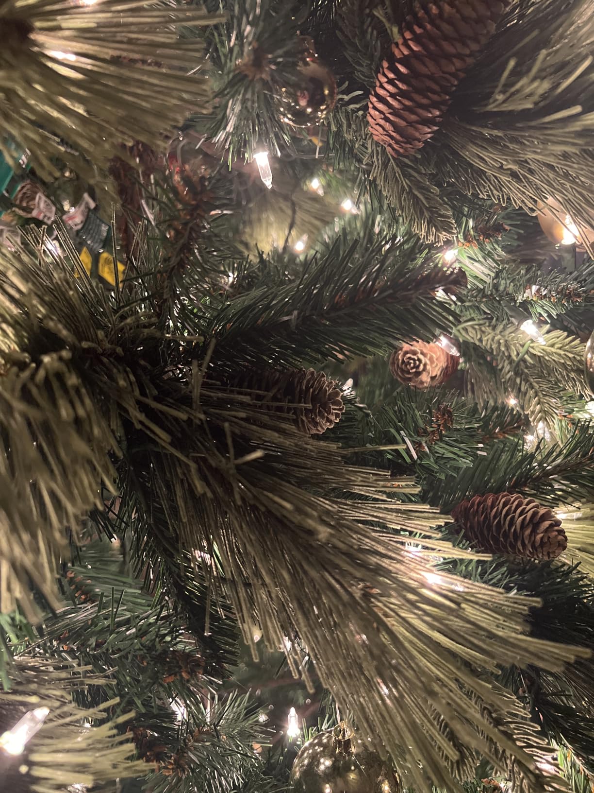 National Tree Company 6.5ft Pre-Lit Carolina Pine Artificial Christmas Tree, 650 Clear Lights, 911 Tips, Pinecones, Includes Stand customer photo 2