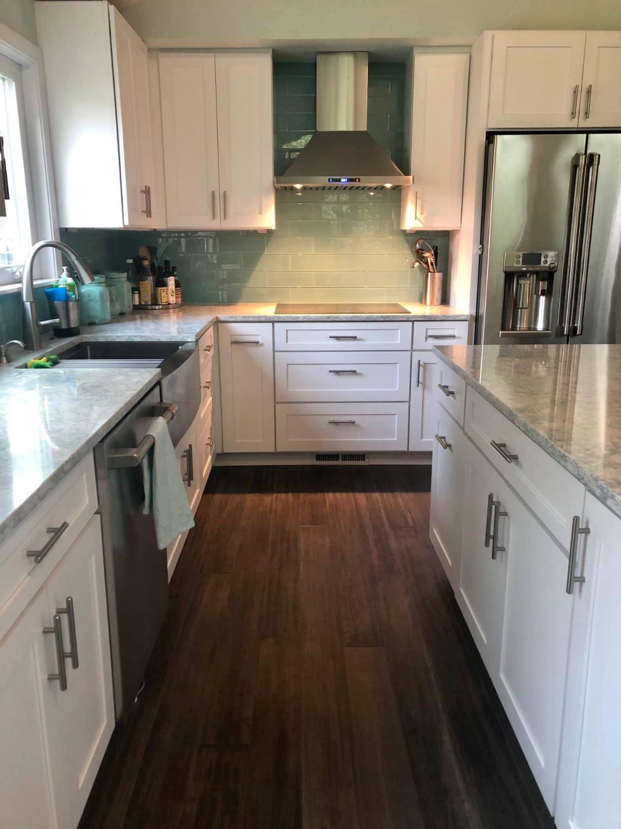 Ruvati 33-in 16-Gauge Apron-Front Farmhouse Workstation Sink - RVH9200 customer photo 2