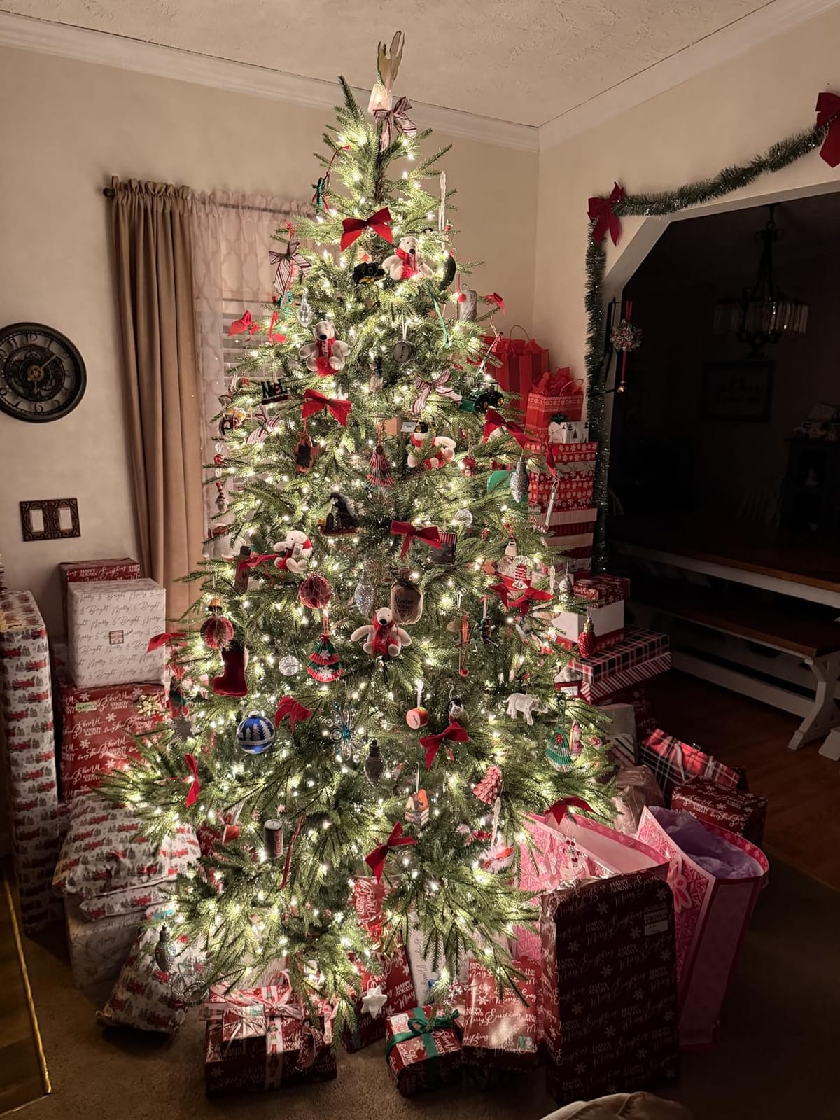 National Tree Company 7.5ft Pre-Lit Fraser Grande Artificial Christmas Tree, 1,000 Clear Lights, 3,719 Tips, Includes Stand customer photo 2