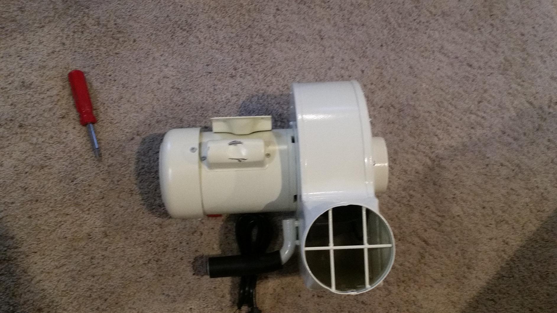 Shop Fox W1826 Wall Dust Collector, 2.5 Micron Filtration,White customer photo 1