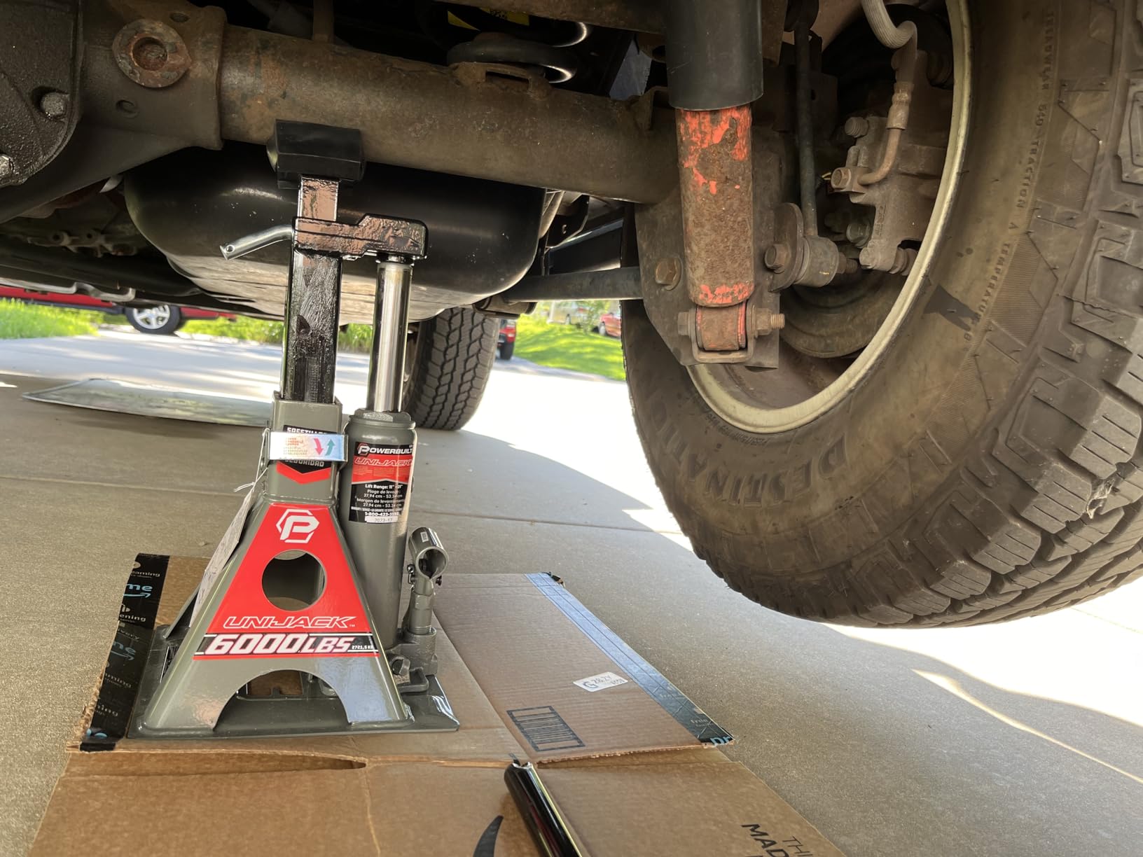 Powerbuilt 3 Ton All-in-One Bottle Jack and Jack Stands, 6000 Pound Capacity, Heavy Duty Vehicle Unijack customer photo 1