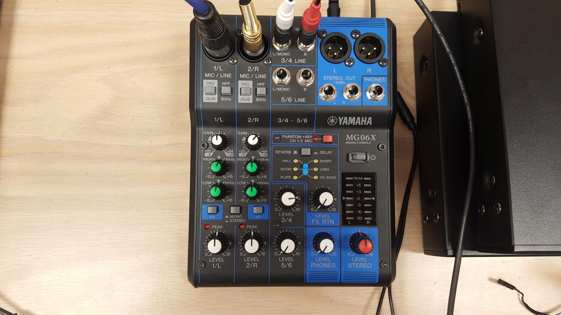 YAMAHA MG06X 6-Input Compact Stereo Mixer with Effects customer photo 1