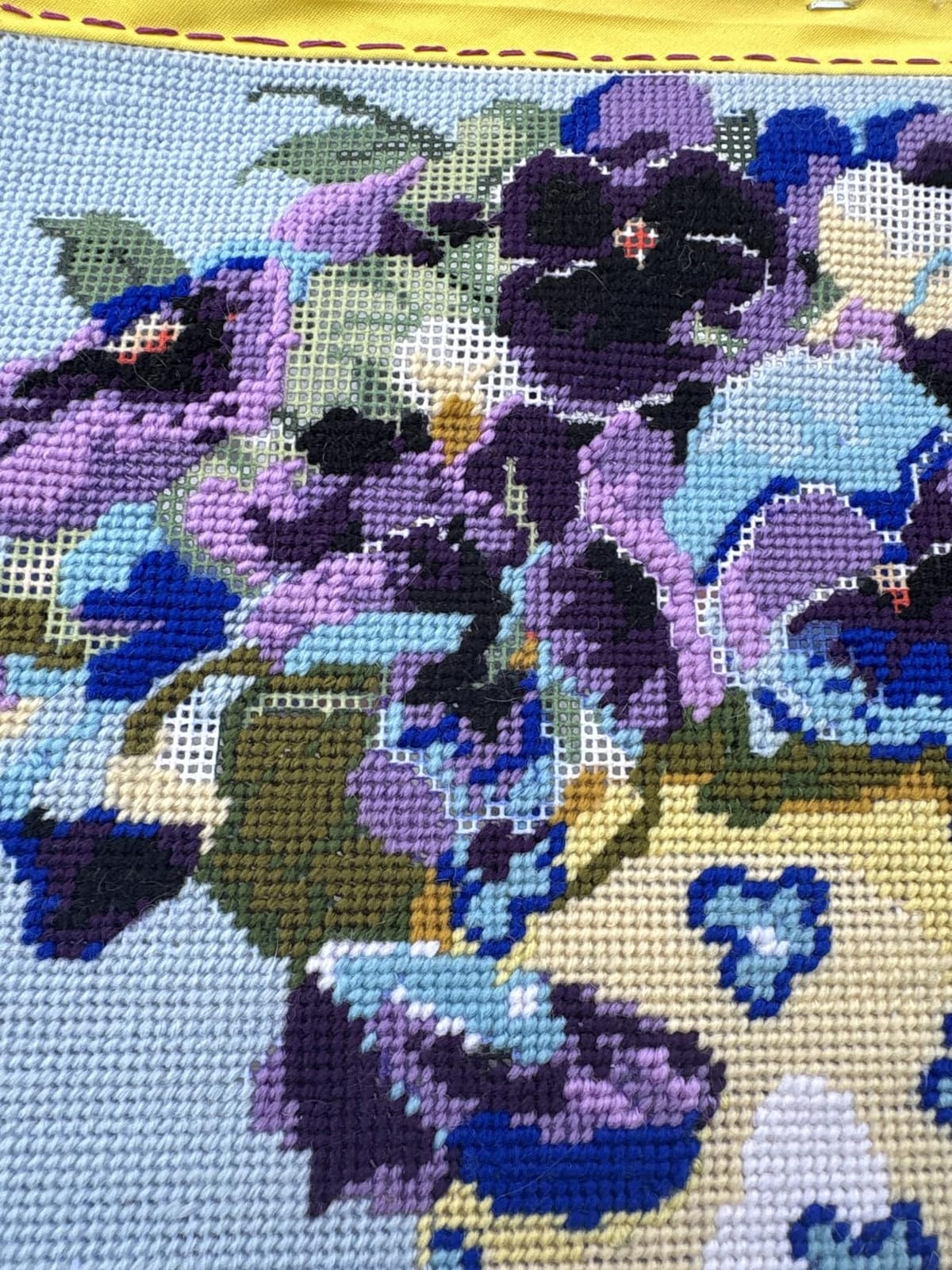 Design Works Crafts 2523 Needlepoint Kit, Pansies, 10