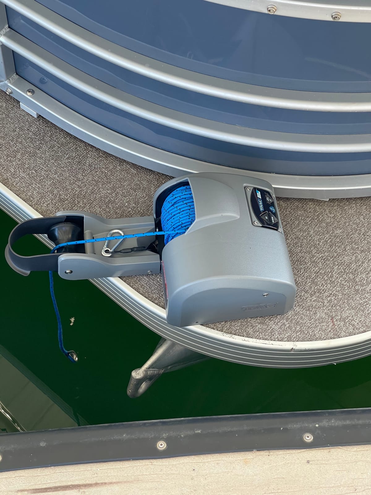 TRAC-Outdoor Products Angler 30 AutoDeploy-G3 Electric Anchor Winch - Anchors Up to 30 lb. - Includes 100-feet of Pre-Wound Anchor Rope (69004) customer photo 2