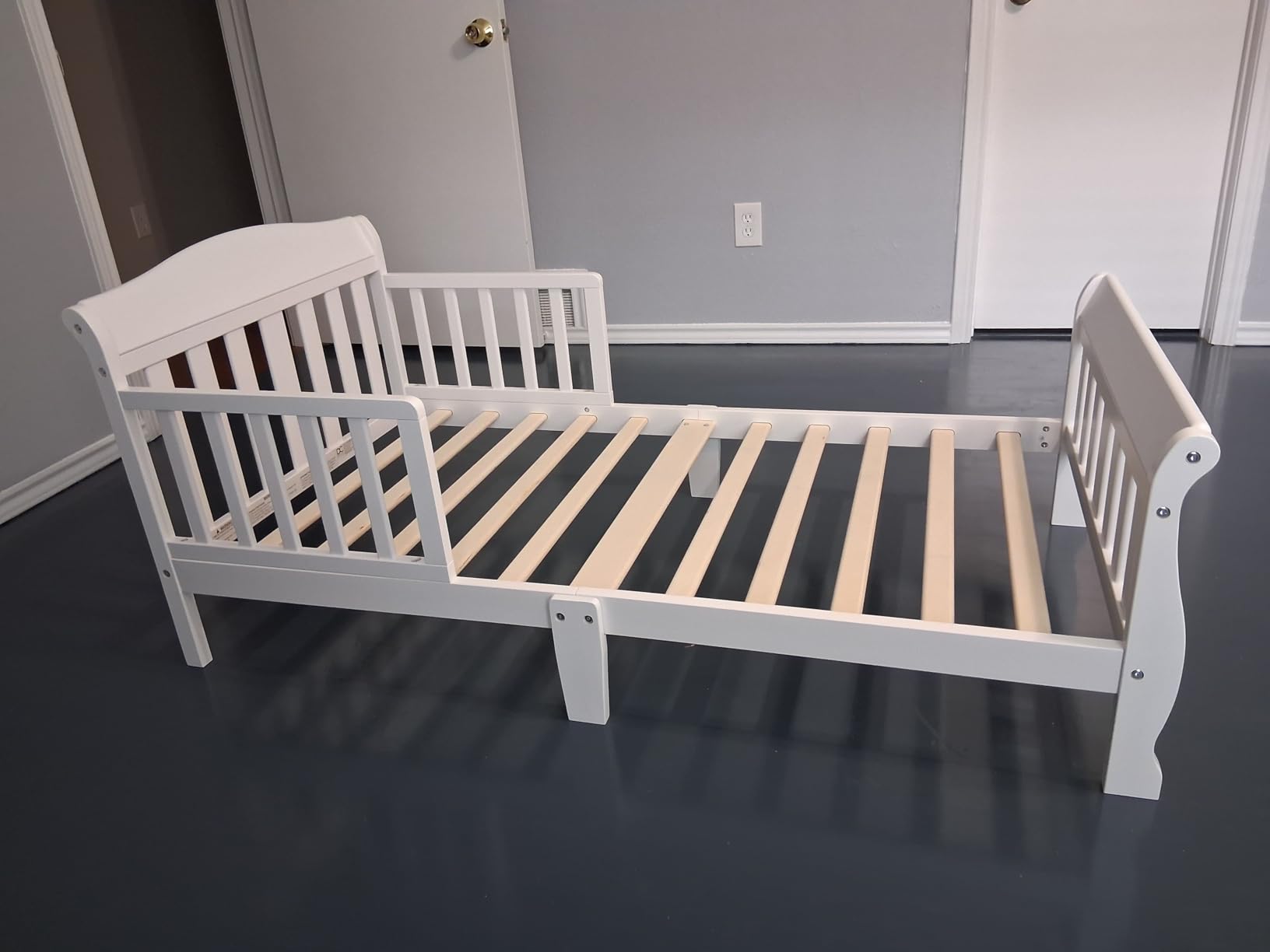 Delta Children Canton Toddler Bed, White customer photo 1