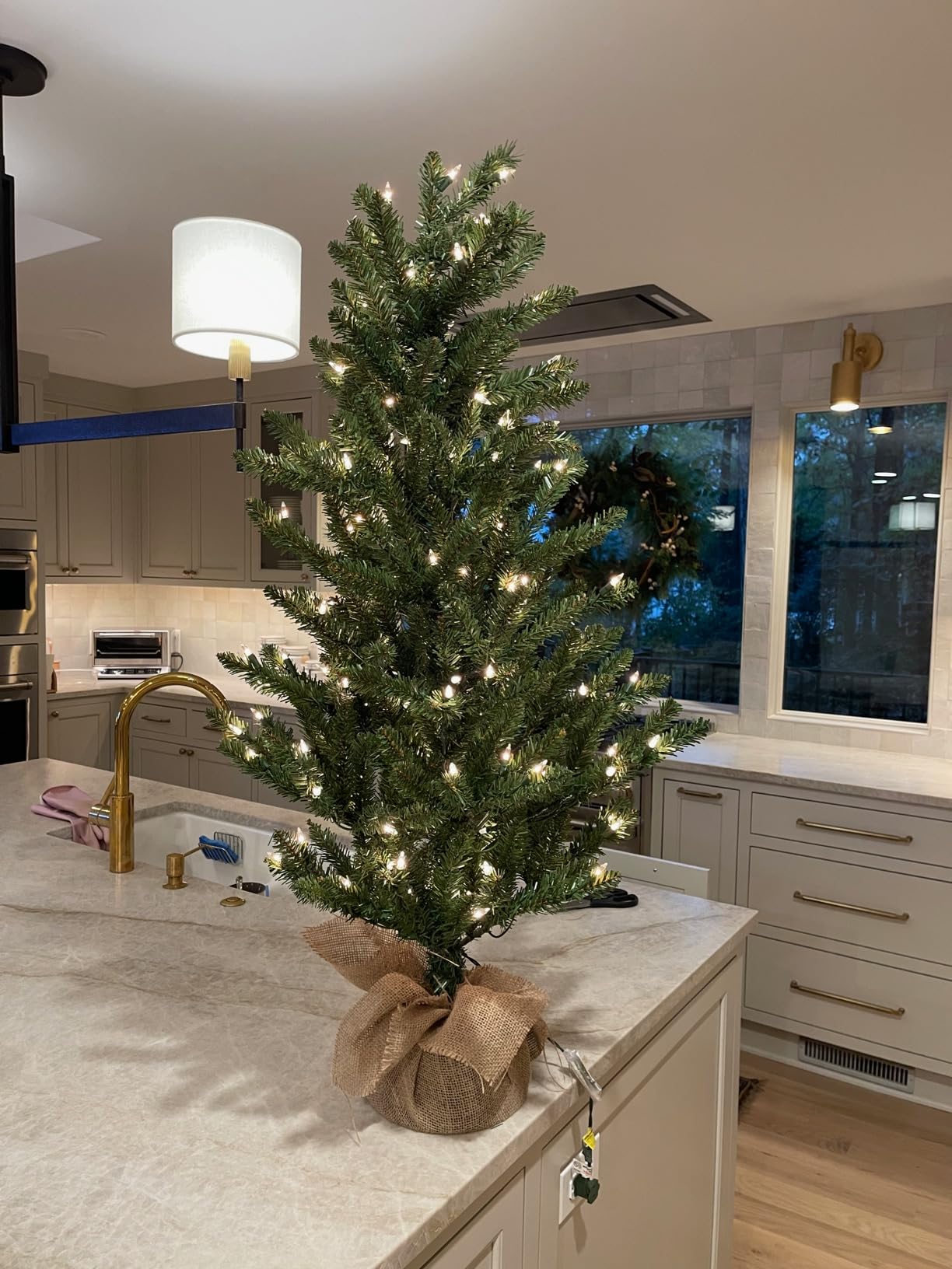 National Tree Company 4ft Pre-Lit Kensington Mini Artificial Christmas Tree | 150 Clear Lights, 284 Tips, Burlap Base, Green customer photo 1