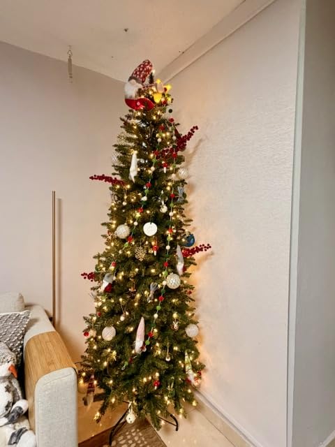 Puleo International 7.5ft Pre-Lit Fraser Fir Pencil Slim Christmas Tree, 350 Clear Lights, 1,188 Realistic Tips, Sturdy Metal Stand customer photo 1