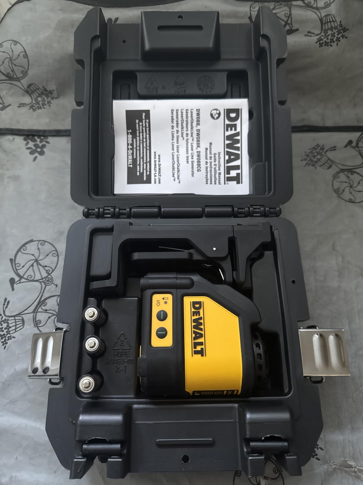 DEWALT Level, Cross Line Laser, Green (DW088CG) customer photo 2