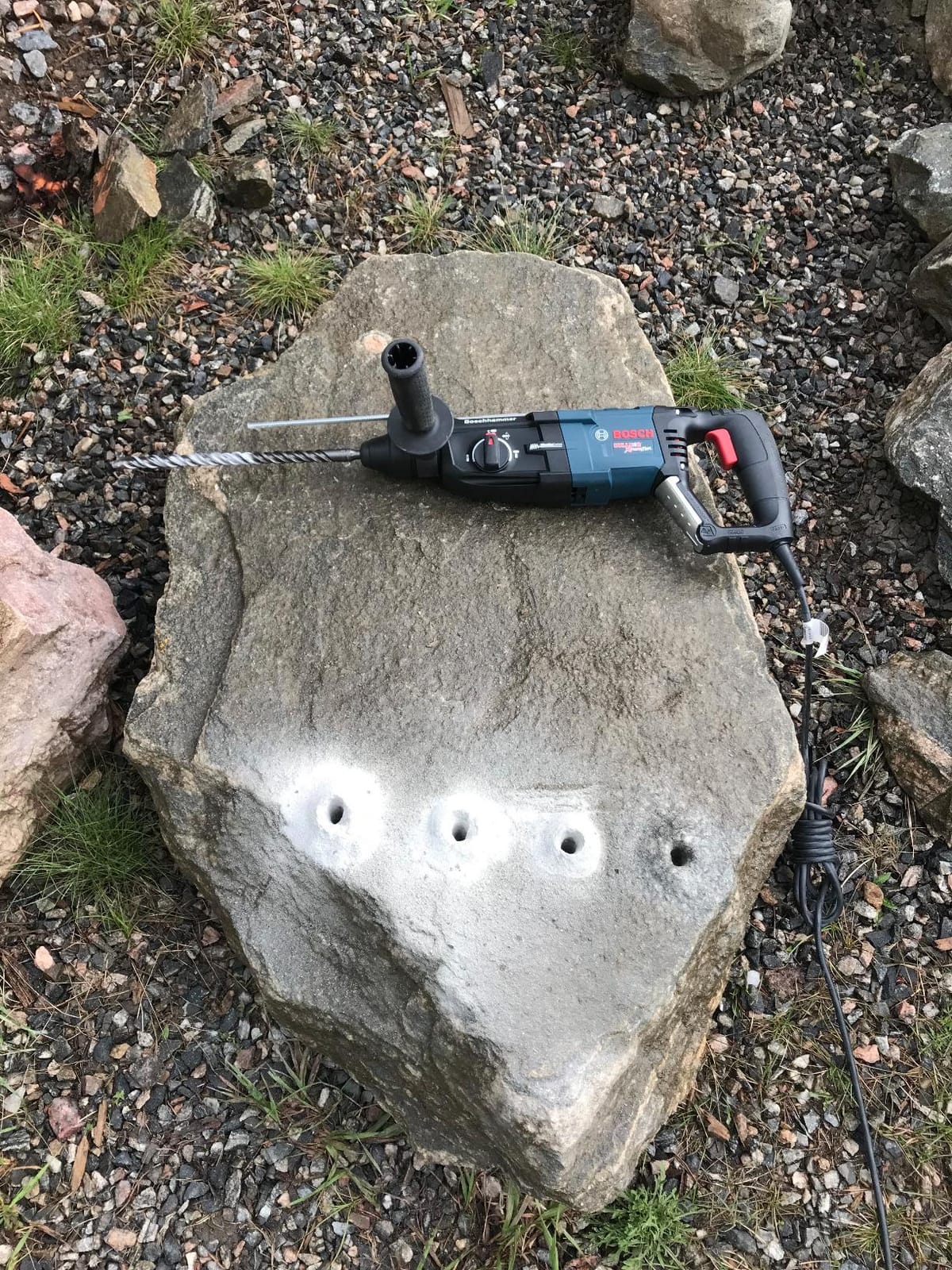 BOSCH 8.5 Amp GBH2-28L SDS-plus Bulldog Xtreme Max 1-1/8 In. Rotary Hammer, 2.4 ft.-lbs. Impact Energy, Kickback Control customer photo 1