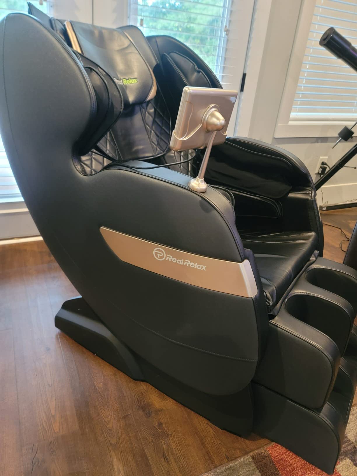 Real Relax 2026 SL-Track Massage Chair, Recliner Full Body Zero Gravity, 8 Auto Modes, Upgraded LCD Screen, Voice Broadcast, Headrest Cushion, Child Lock customer photo 1