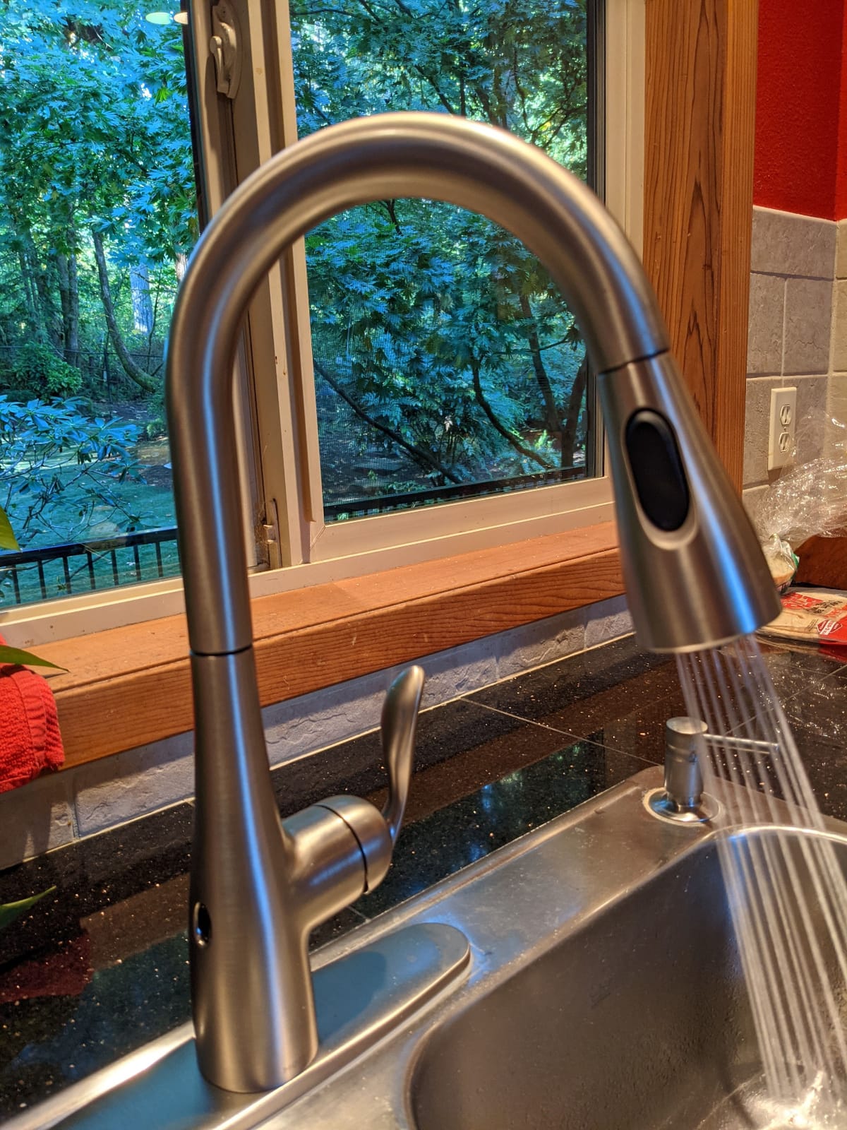 Moen Arbor Spot Resist Stainless Motionsense Wave Sensor Touchless One-Handle Single Hole Kitchen Sink Faucet, 7594EWSRS customer photo 2