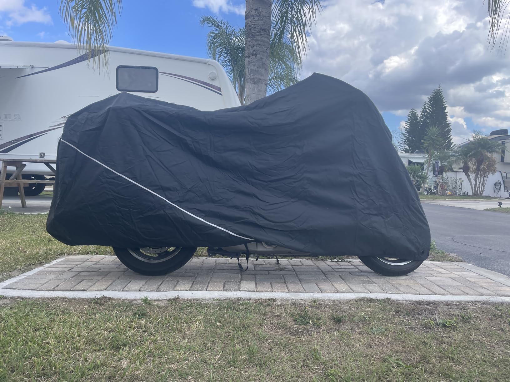 Nelson Rigg USA Defender Extreme Motorcycle Cover; Waterproof; Outdoor All Weather; Fade Resistant; Ventilated; Reflective; Lock Grommets; Storage Bag (Large) customer photo 2