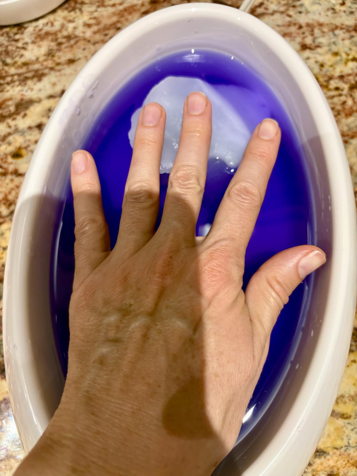 True Glow by Conair Paraffin Bath for Hands and Feet - Moisturizing Treatment With 1lb. Wax - Purple customer photo 2