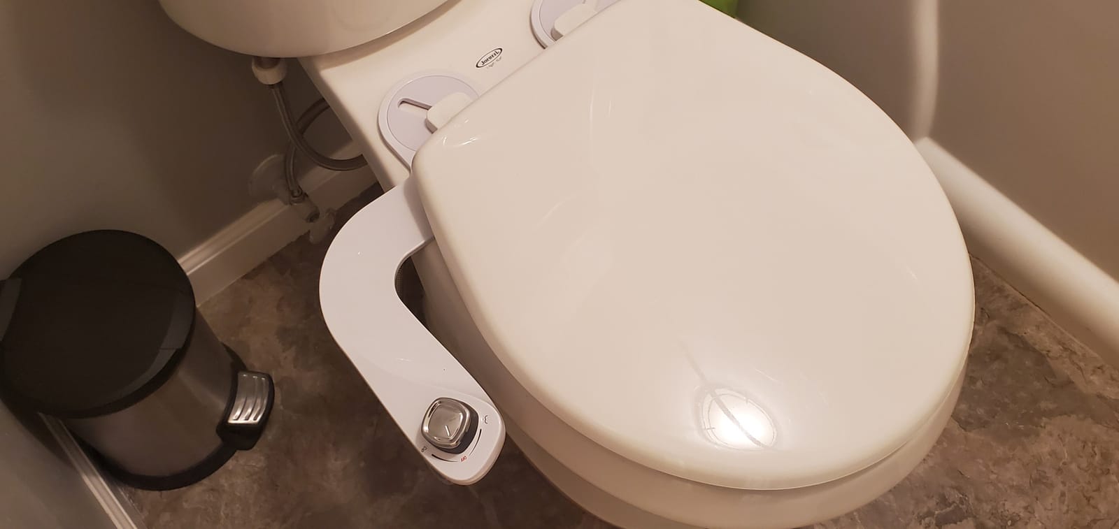 Bio Bidet SlimEdge Bidet Attachment for Toilet, Non Electric, Dual Nozzles for Front and Rear Cold Water Wash, Adjustable Water Pressure, White customer photo 1