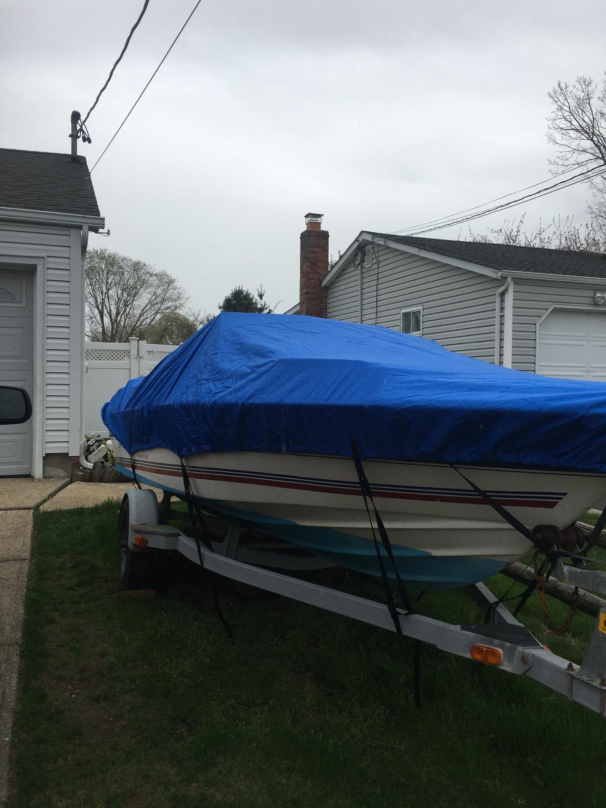Seamander Solution-Dyed 600D Boat Cover 20'-22' - Marine Grade Waterproof V-Hull, Bass, Jon & Runabout Boat Cover up to 100