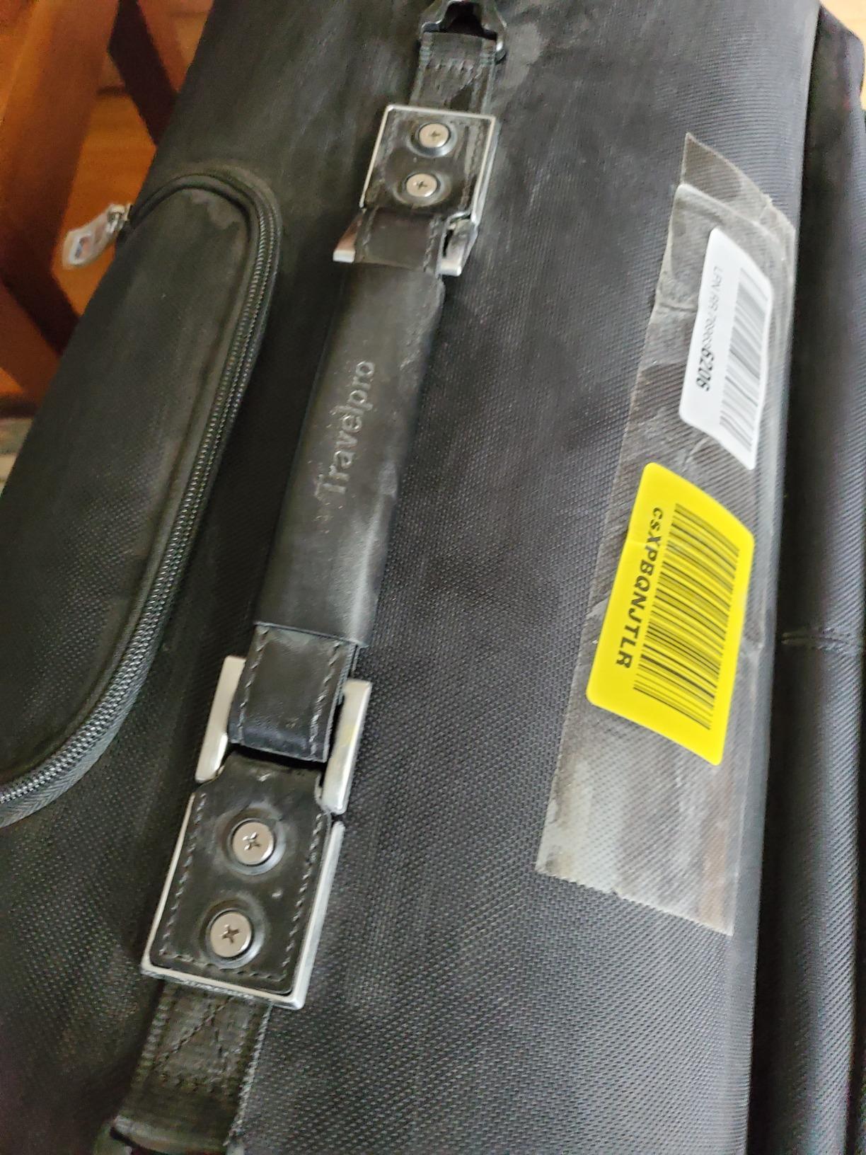 Travelpro Platinum Elite Carry-On Luggage Garment Bag, Black, 50-Inch | Full-Length Softside Rolling Designed to Keep Suits & Dresses Wrinkle-Free Throughout Transit customer photo 2