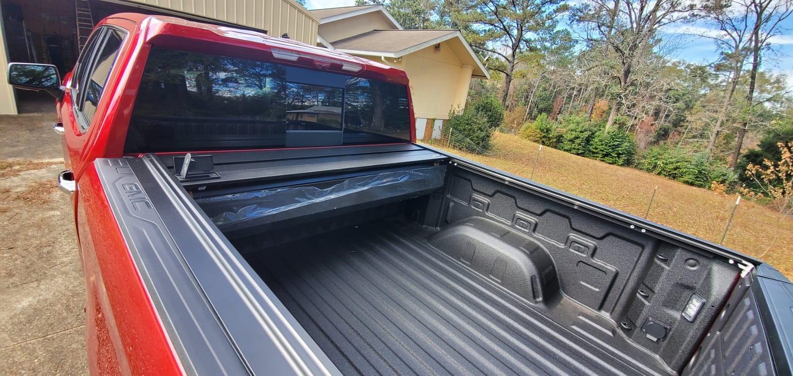 RealTruck Retrax RetraxPRO MX Retractable Truck Bed Tonneau Cover | 80481 | Fits 2019-2026 Chevy/GMC Silverado/Sierra, works w/ MultiPro/Flex tailgate (w/o Carbon Pro bed) 5' 10