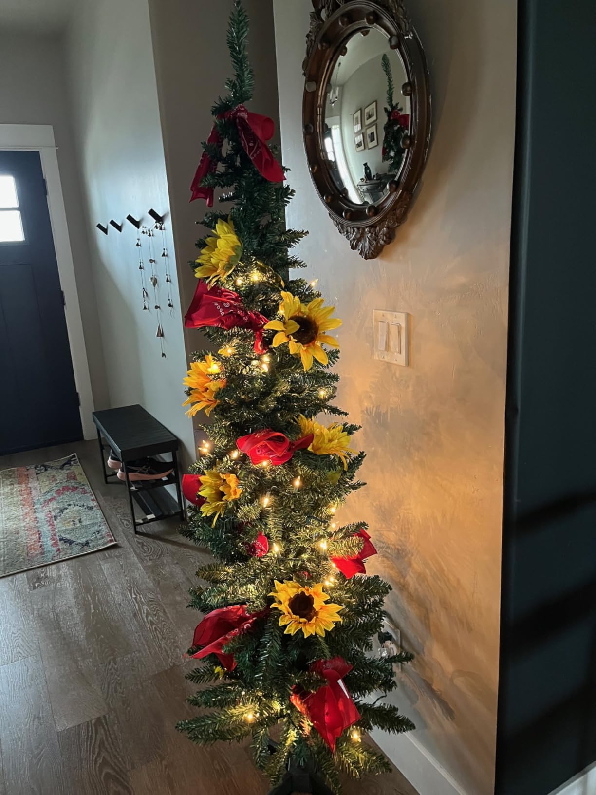 HOMCOM 6' Artificial Pencil Christmas Tree 390 Realistic Branch Tips Green | 499 Realistic Branch Tips, Slim Xmas Tree, Plastic Stand customer photo 1